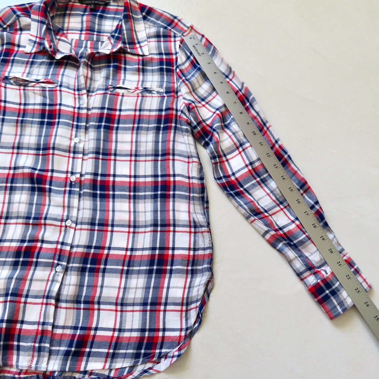 Supply & Demand Shirt Womens Medium Red Blue Plaid Button Up Long Sleeve Western