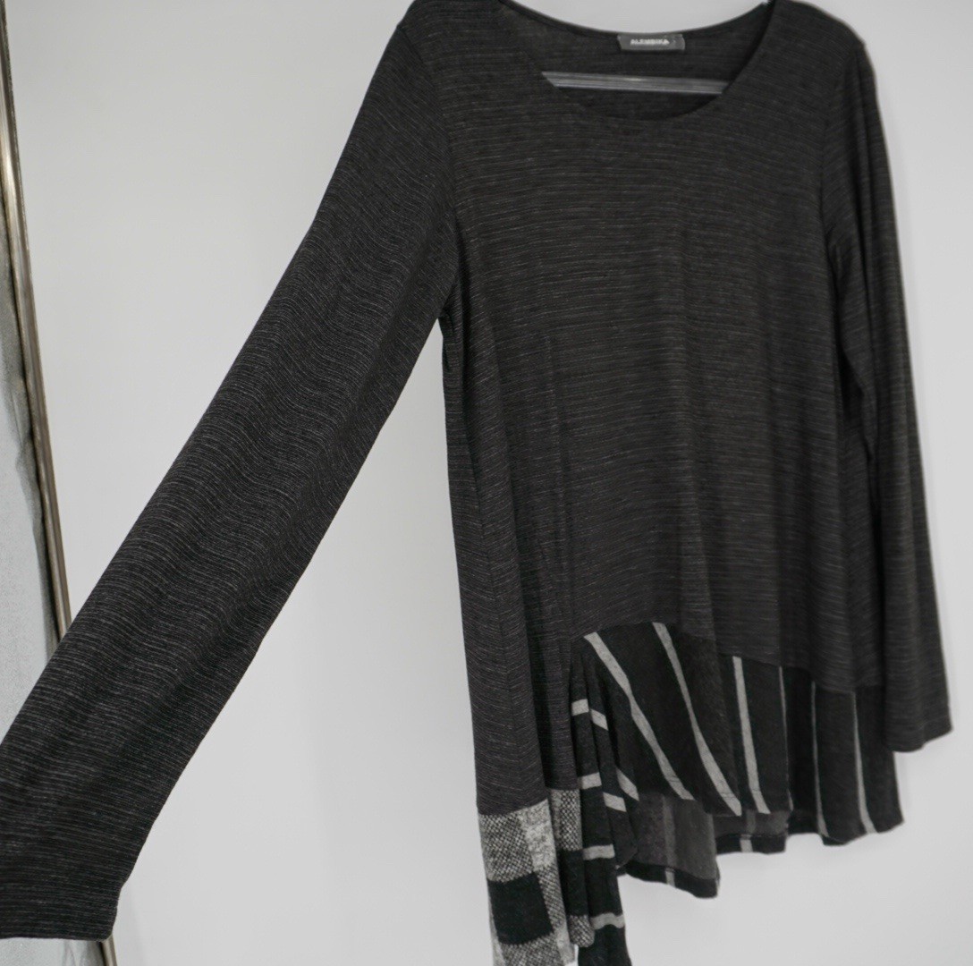 Alembika Top Womens Size 3 Gray Relaxed Flowy Lagenlook Long Tunic Patchwork