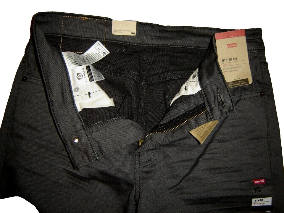 NWT Levi’s 511 jeans 32 x 30 Slim Fit Retail $80 Style # 04511-2272