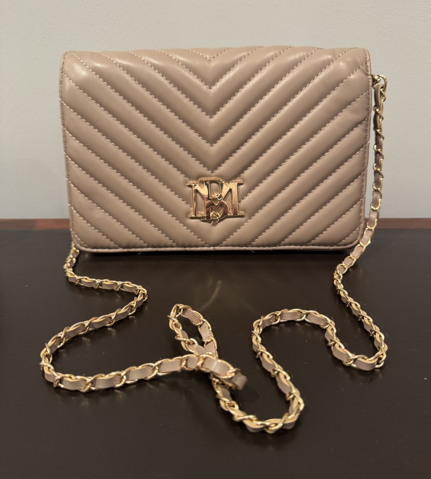 Badgley Mischka Taupe Chevron Quilted Crossbody Bag Chain Strap