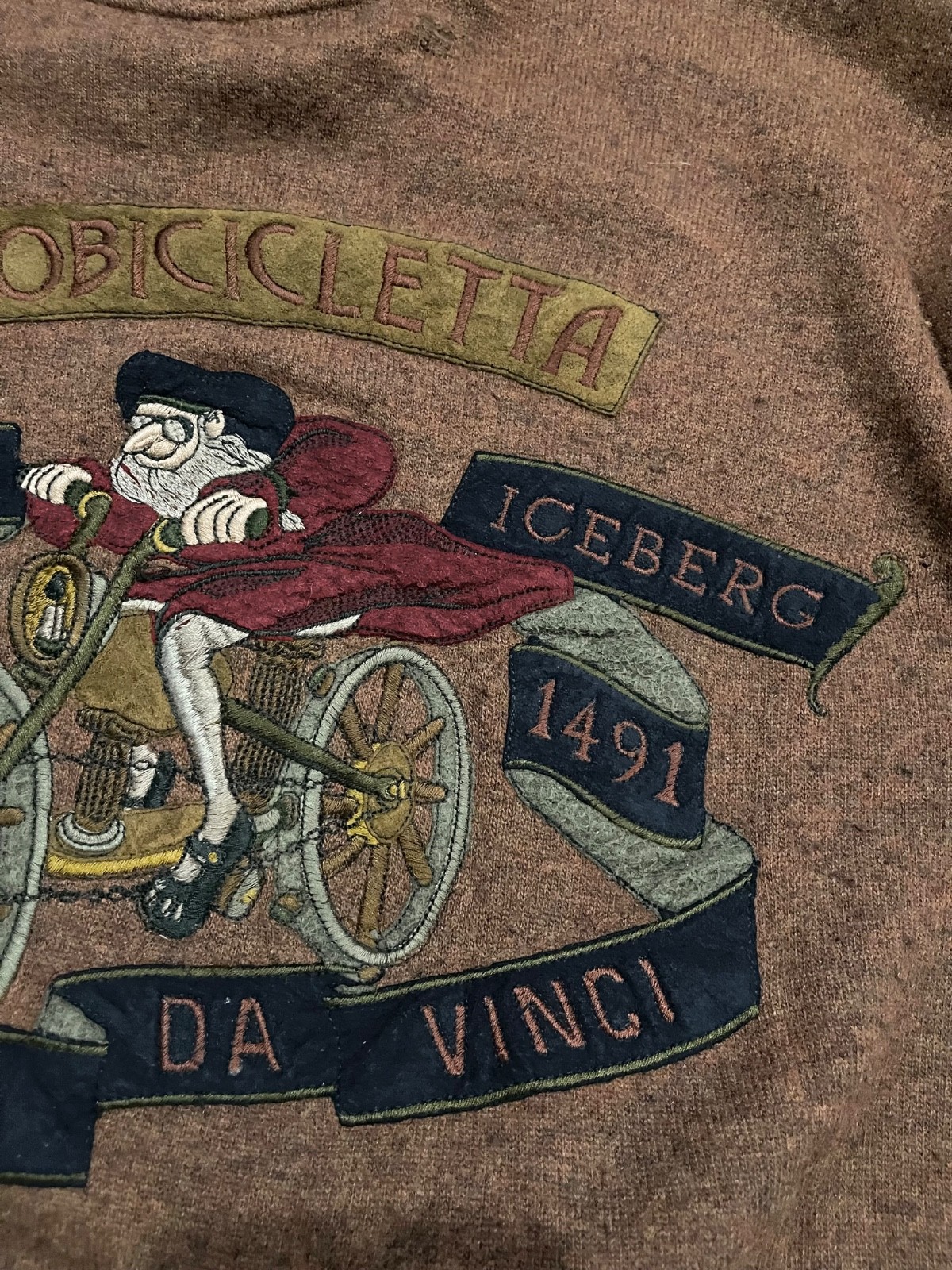 Vintage Iceberg 90s Da Vinci Embroidered Sweatshirt Italy Oversized L
