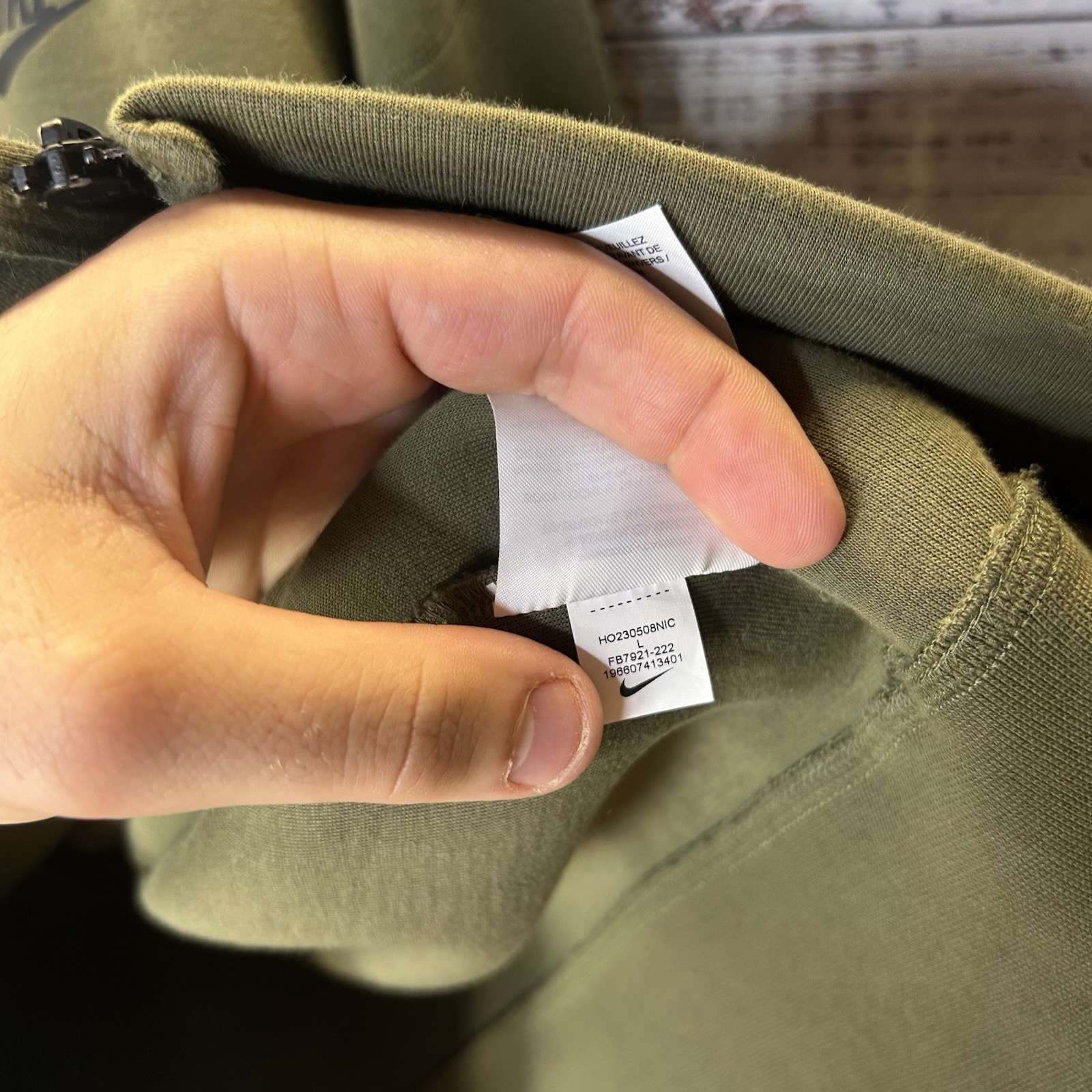 Nike NSW Tech Fleece Full-Zip Hoodie Olive Green FB7921-222 Slim Fit Men’s Large