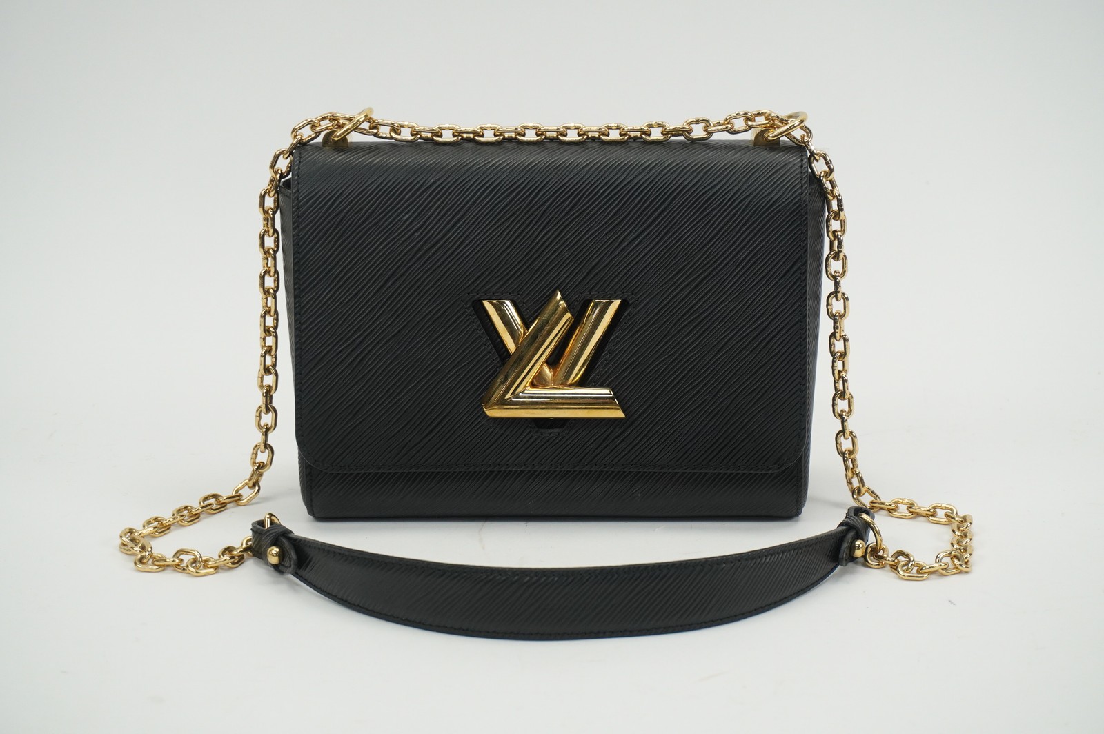 Louis Vuitton Twist MM M21554 Black Epi Leather Shoulder Bag 9.1″ x 6.7″ x 3.7″