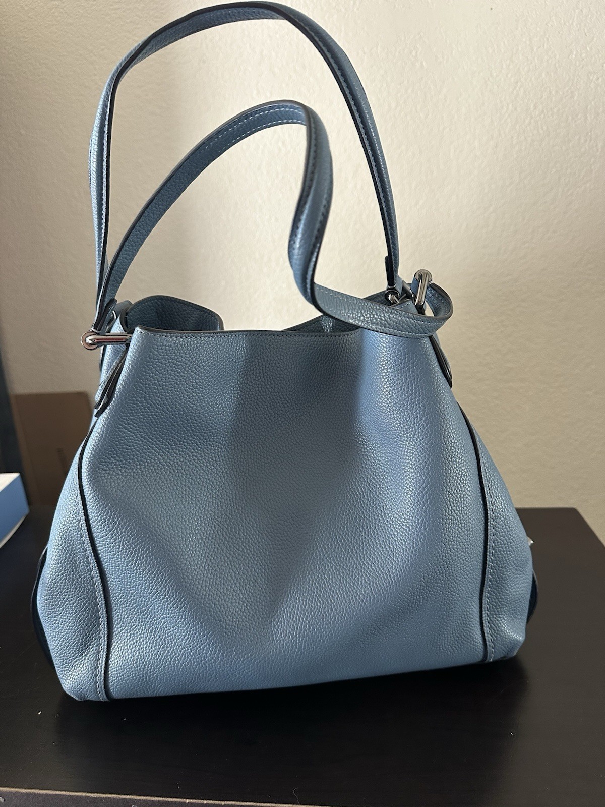 Coach Blue Pebbled Shoulder Bag Zip Center Turn Lock Pocket Charm Silver