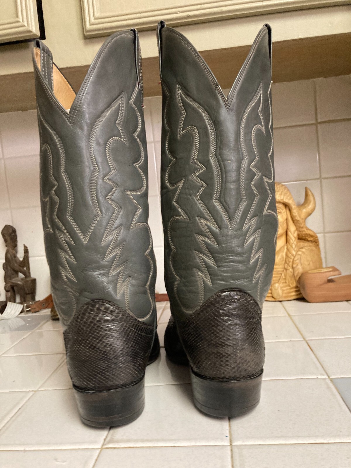 Vintage Sanders Handcrafted Boots Silver Snakeskin & Leather Pull on Men 9 B