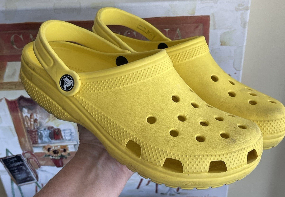 Crocs Classic Clogs Comfort Slip On Yellow Casual Shoes W 9 M 7 Water Shoes
