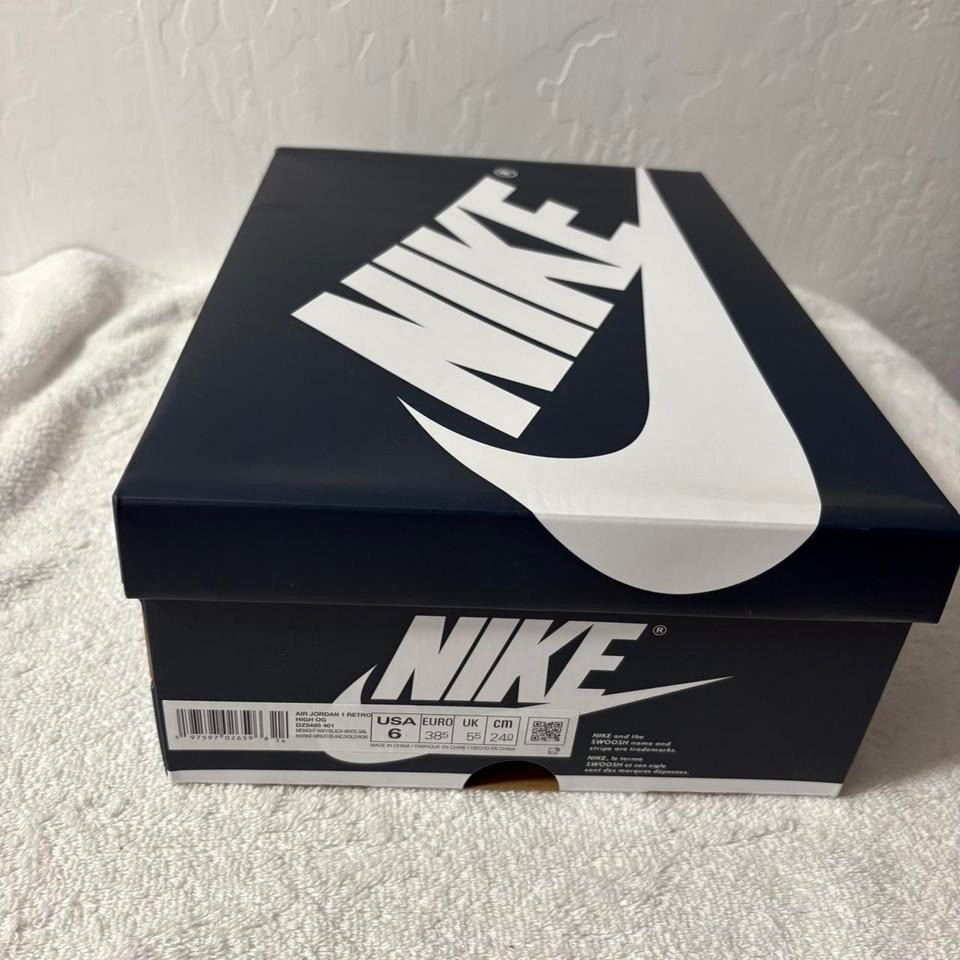 Air Jordan 1 Retro High OG Midnight Navy 6M/7.5W Brand New