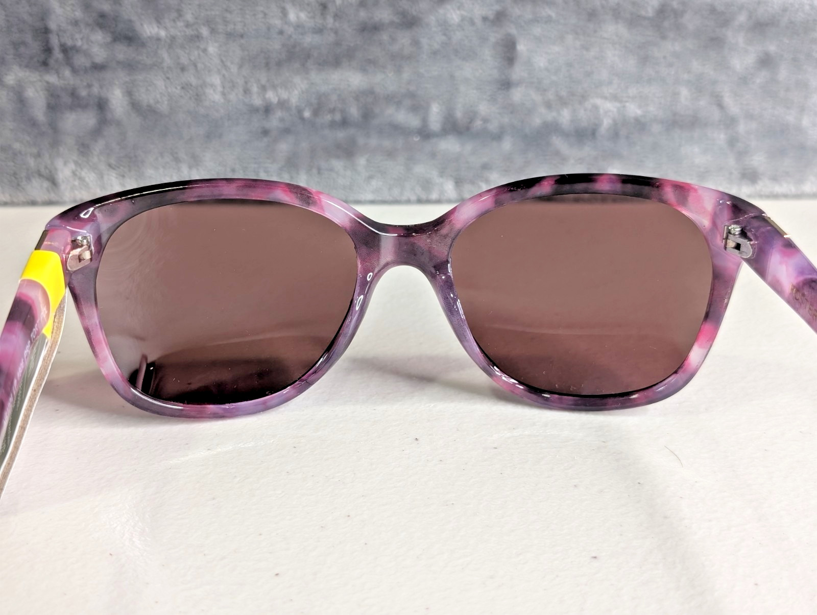 Foster Grant Sunglasses Womens Purple Tortoise Oval Designer Polarized Blemished