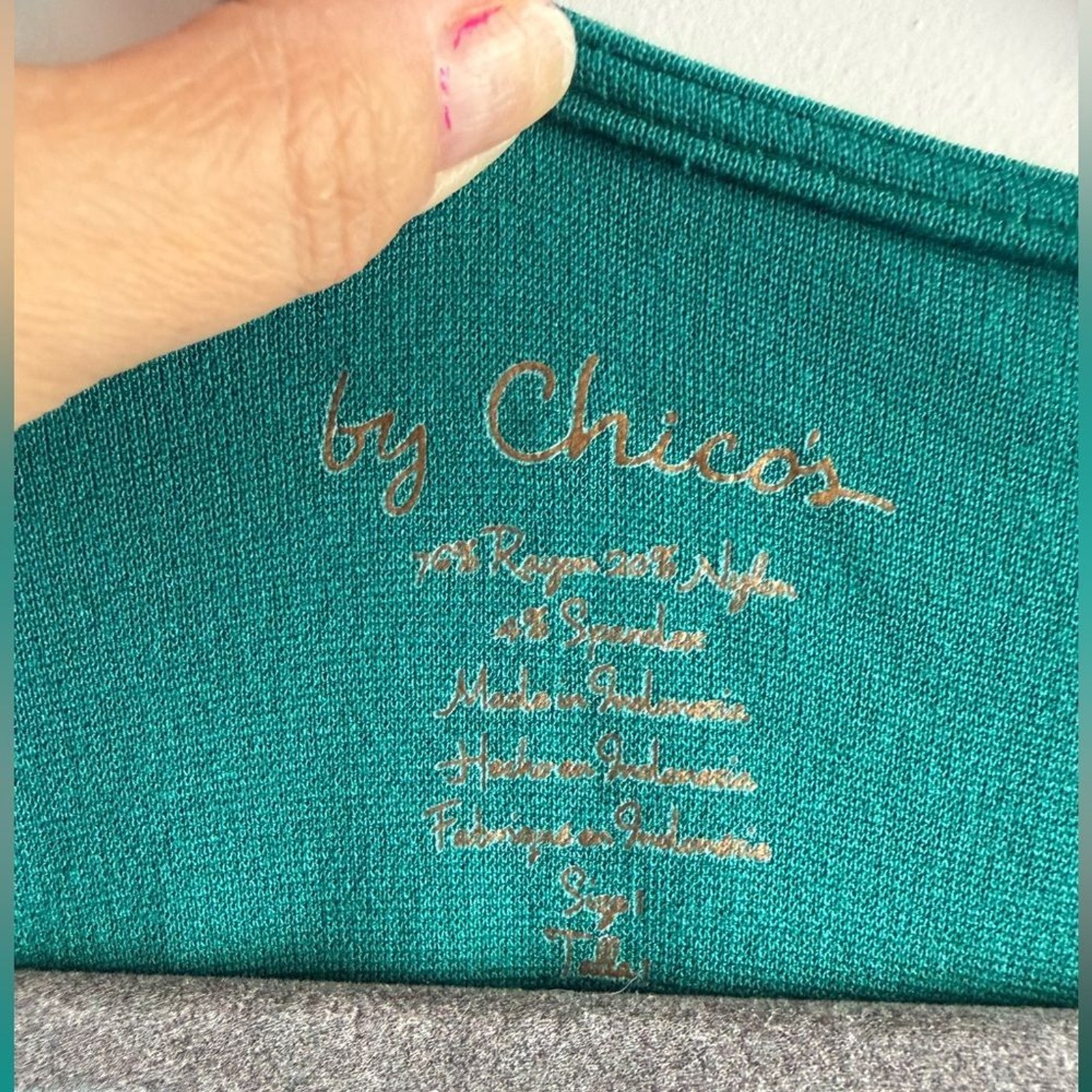 Chico’s size 1/Medium Teal Button-Sleeve Women’s Top, EUC!