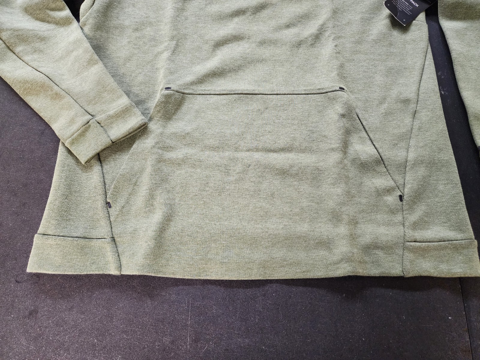 Nike NSW Tech Fleece Men’s Crewneck Sweatshirt – Olive Palm Green – Size Large