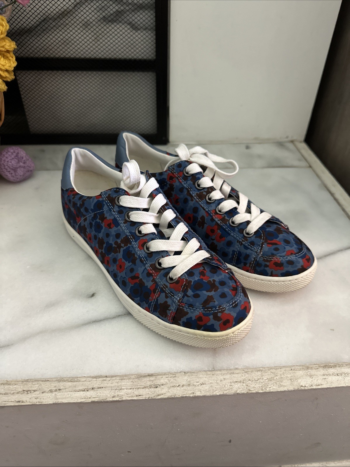 Coach Dust Multi Floral Print Sneakers Womens Size 6 Lace Up Low Top Shoes