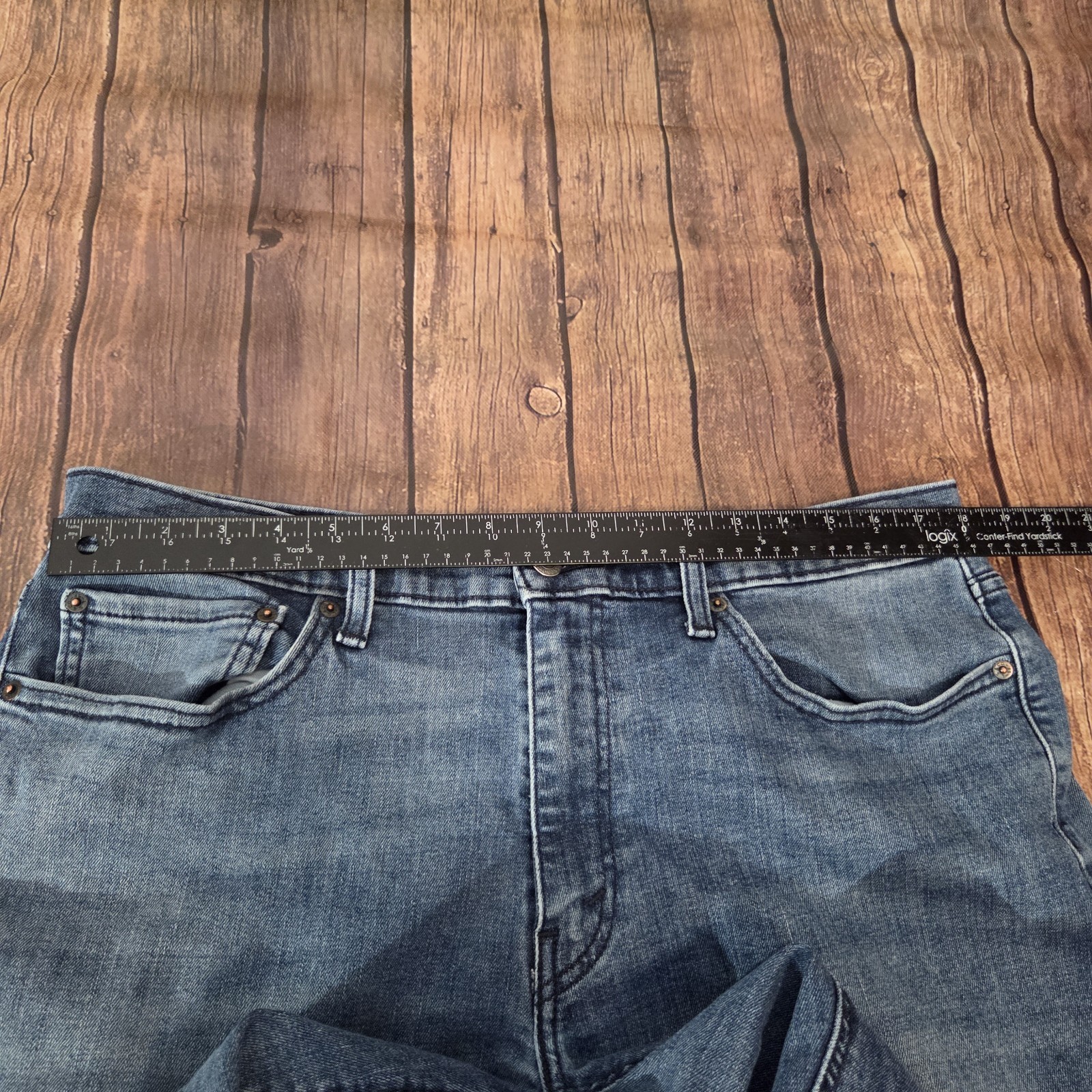 Levi’s 541 Athletic Taper Jeans Mens 36 x 26 Blue Pockets Medium Wash Casual