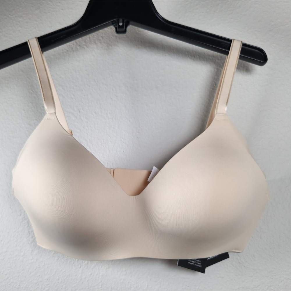 Knix Seamless Comfort Bra Beige Size 7 Wireless Full Coverage Smooth Feel 34/36
