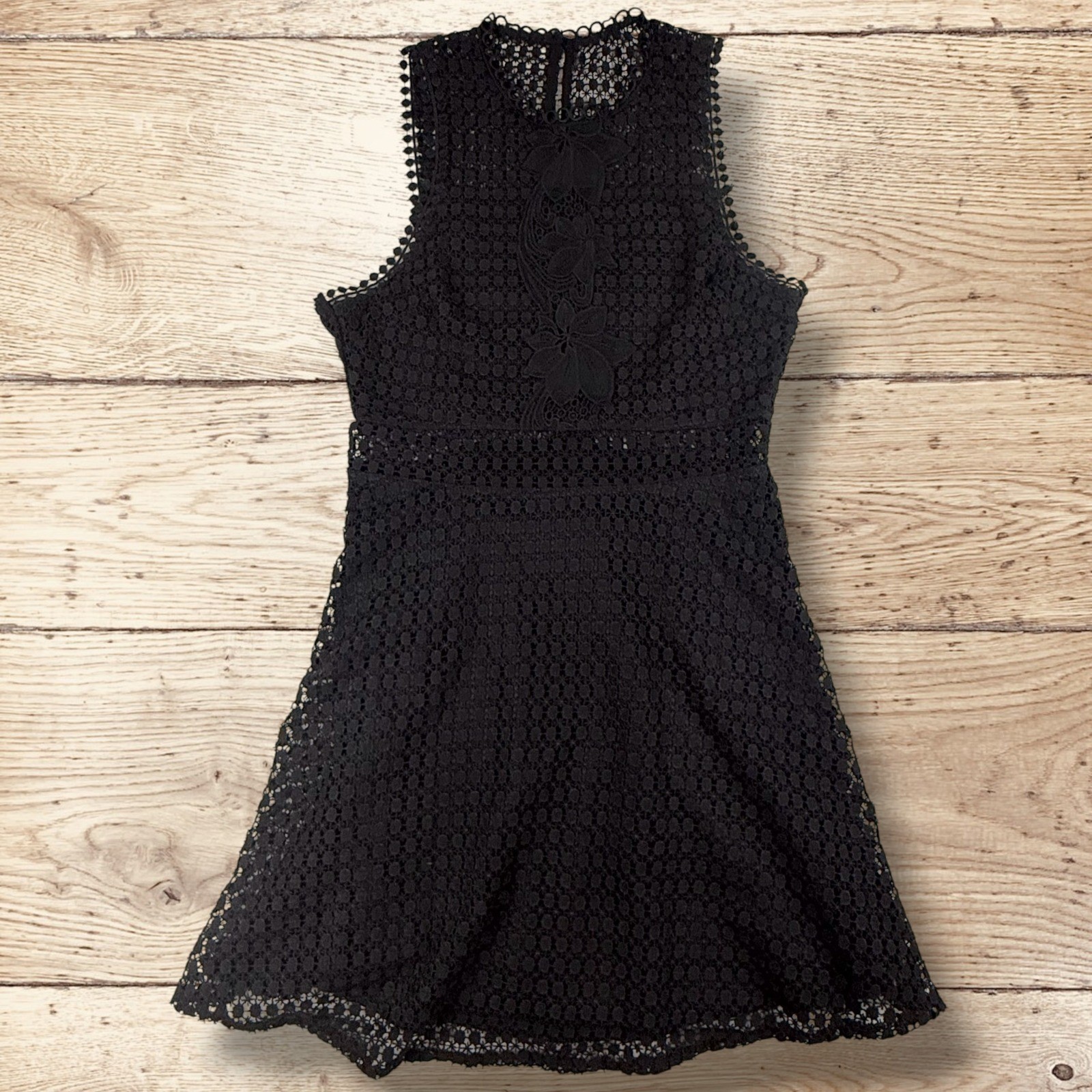FRANCESCAS Womens Black Crochet Lace Sleeveless Fit and Flare Dress Size M