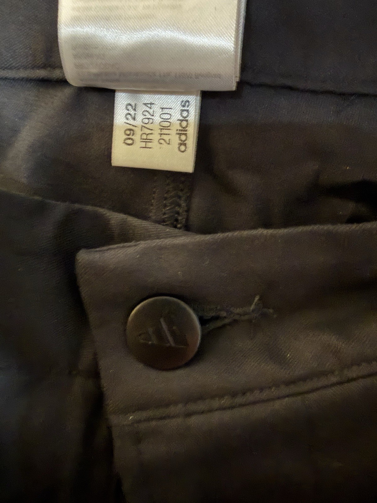 adidas Men’s Black Casual Golf Pants 34 x 32 Flat Front Button Logo Preppy