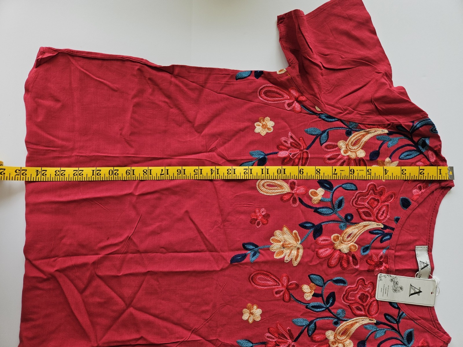 AZ Embroidered Flower Top S/M Reddish Bohemian Floral Viscose Short Sleeve NWT