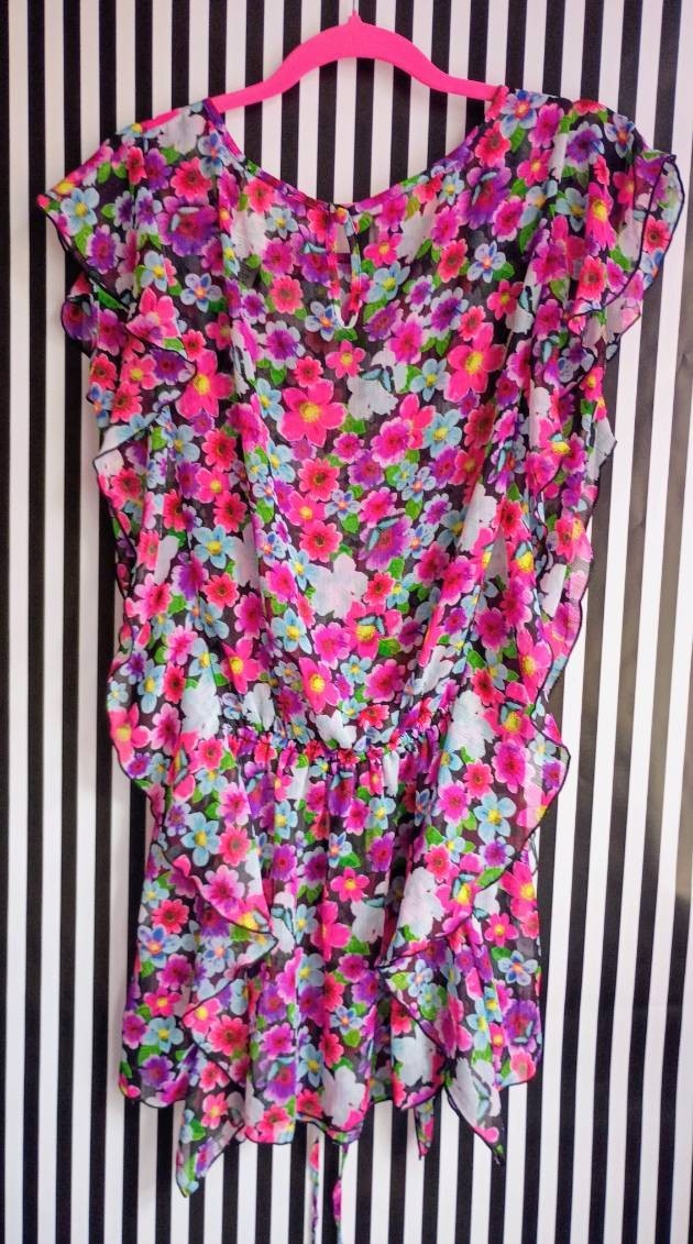 Gorgeous Jessica Simpson Floral Ruffled Peplum Medium Top