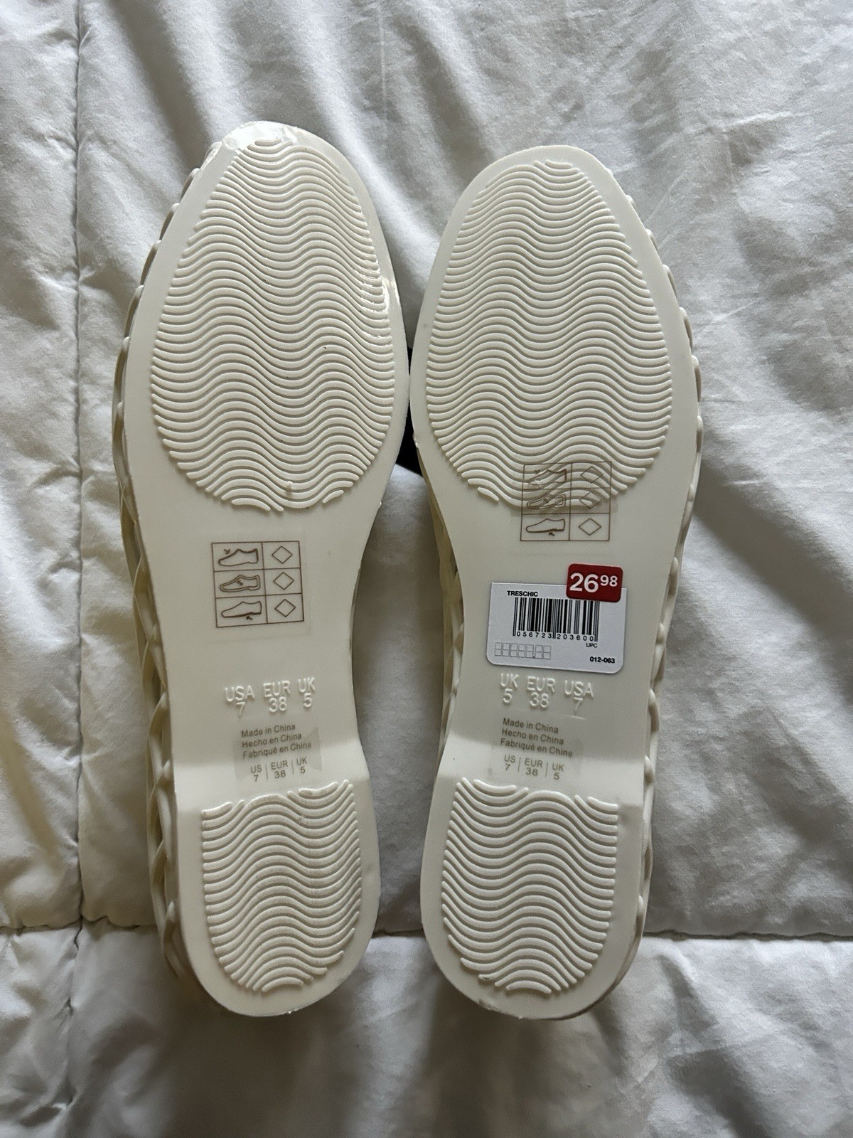Jelly Flats- Aldo Size 7- Read description