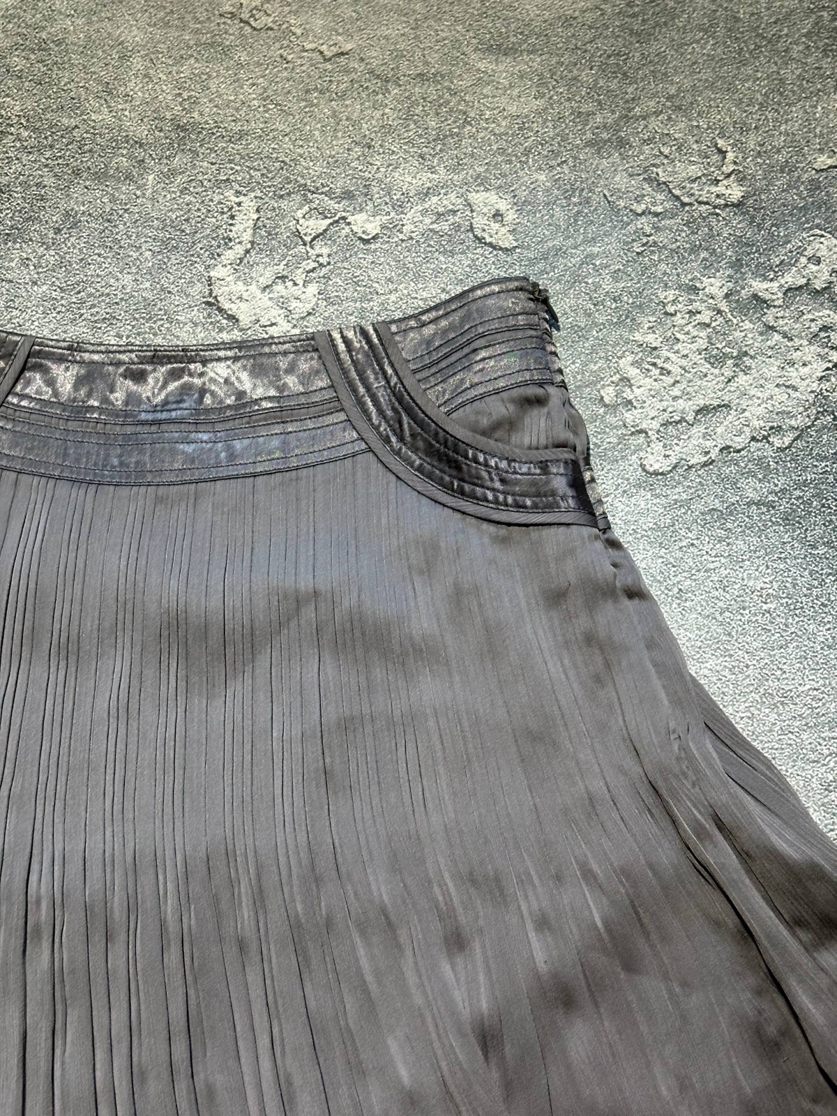 MORGAN DE TOI Pleated Mini Skirt Gray Brown Sz T36 UK 8 US 4 Satin Trim Flare