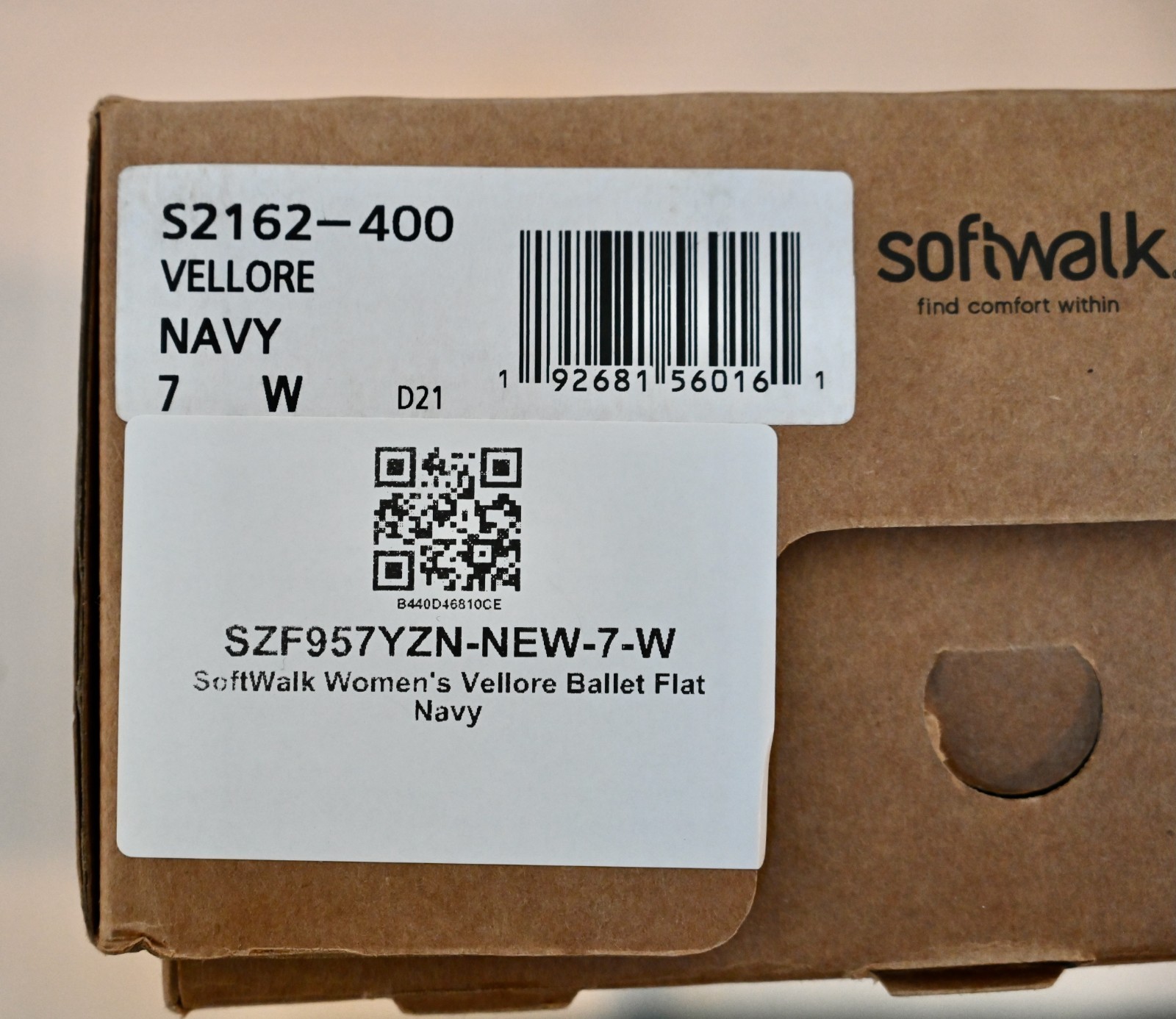 New Softwalk Womens Vellore Ballet Flat, Size 7W, Navy