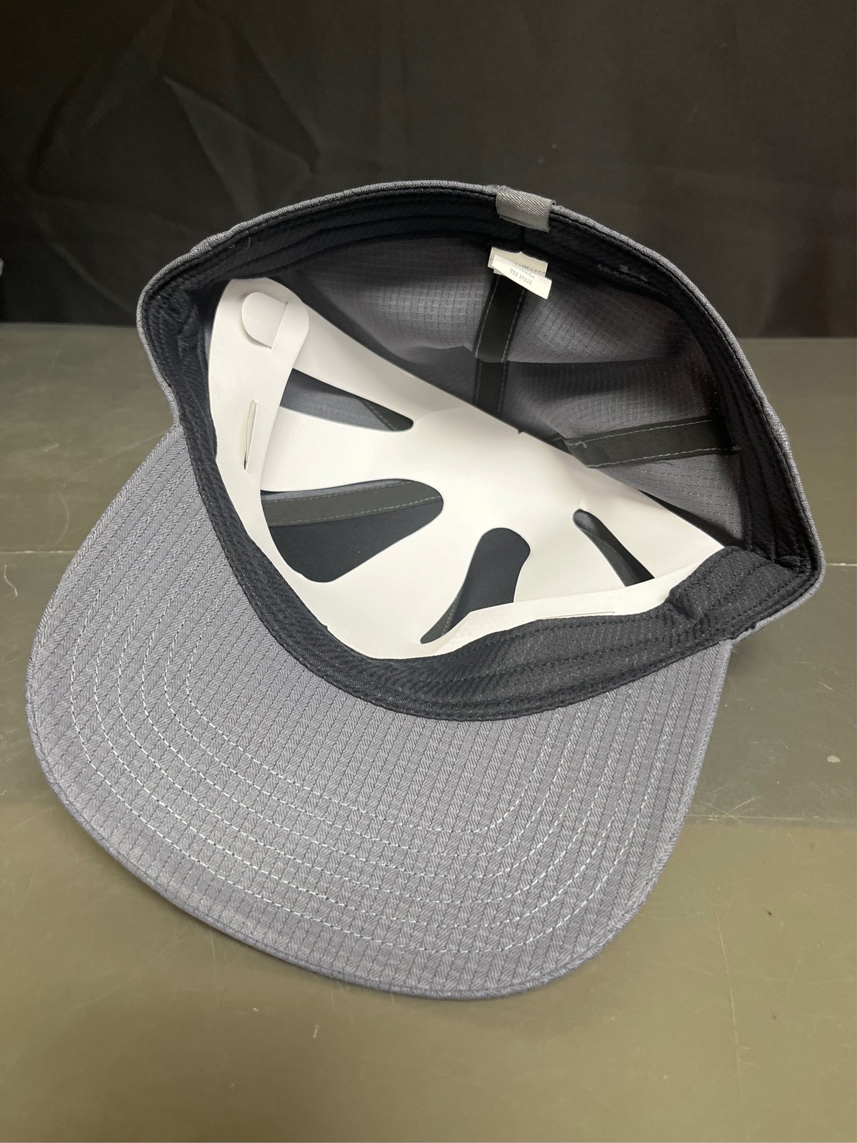 Under Armour ArmourVent Stretch-Fit Cap – Castlerock – XL/XXL 1