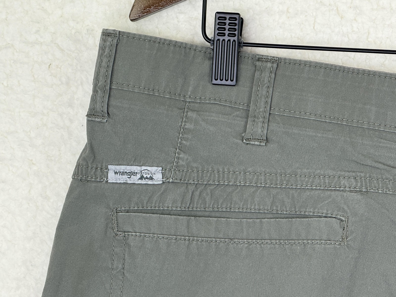 Wrangler Shorts Mens 40 Gray Chino Cotton Nylon Spandex Stretch Pockets Hike
