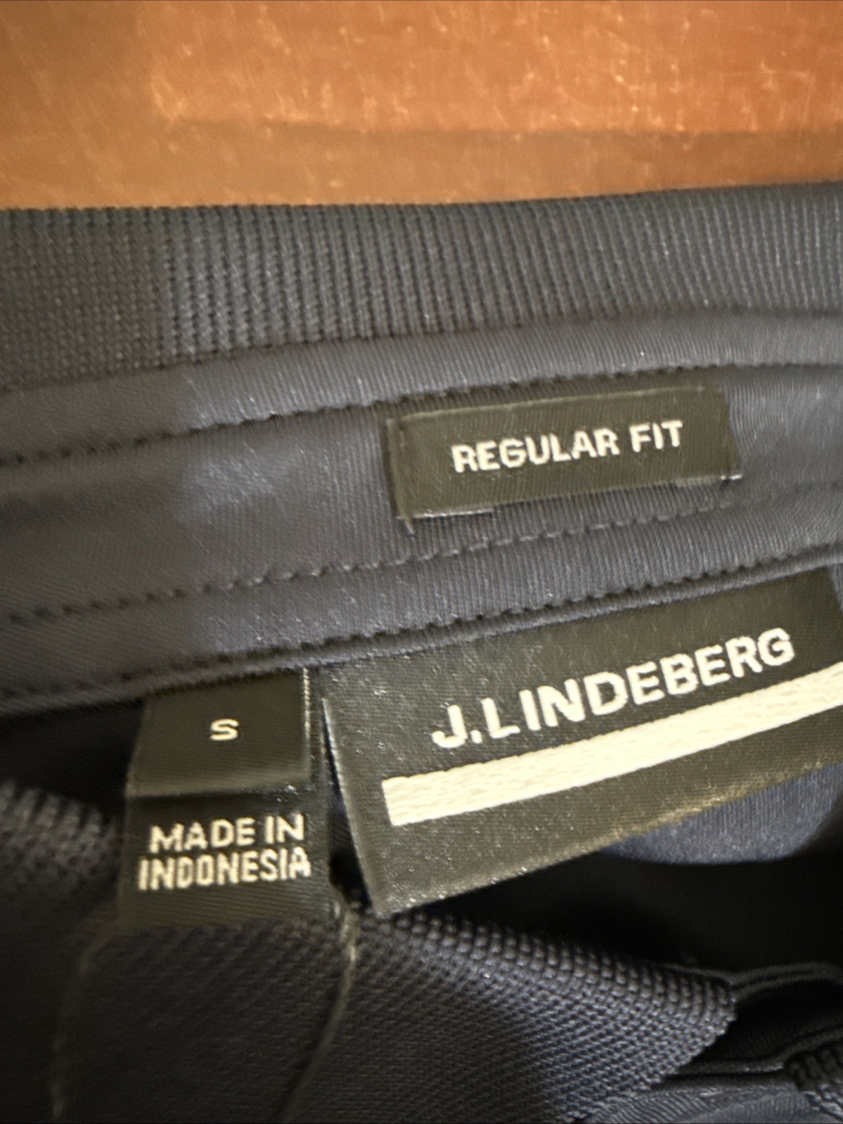 J. LINDEBERG TOUR TECH REGUAR FIT POLO MEN’S SMALL NAVY GOLF NEW