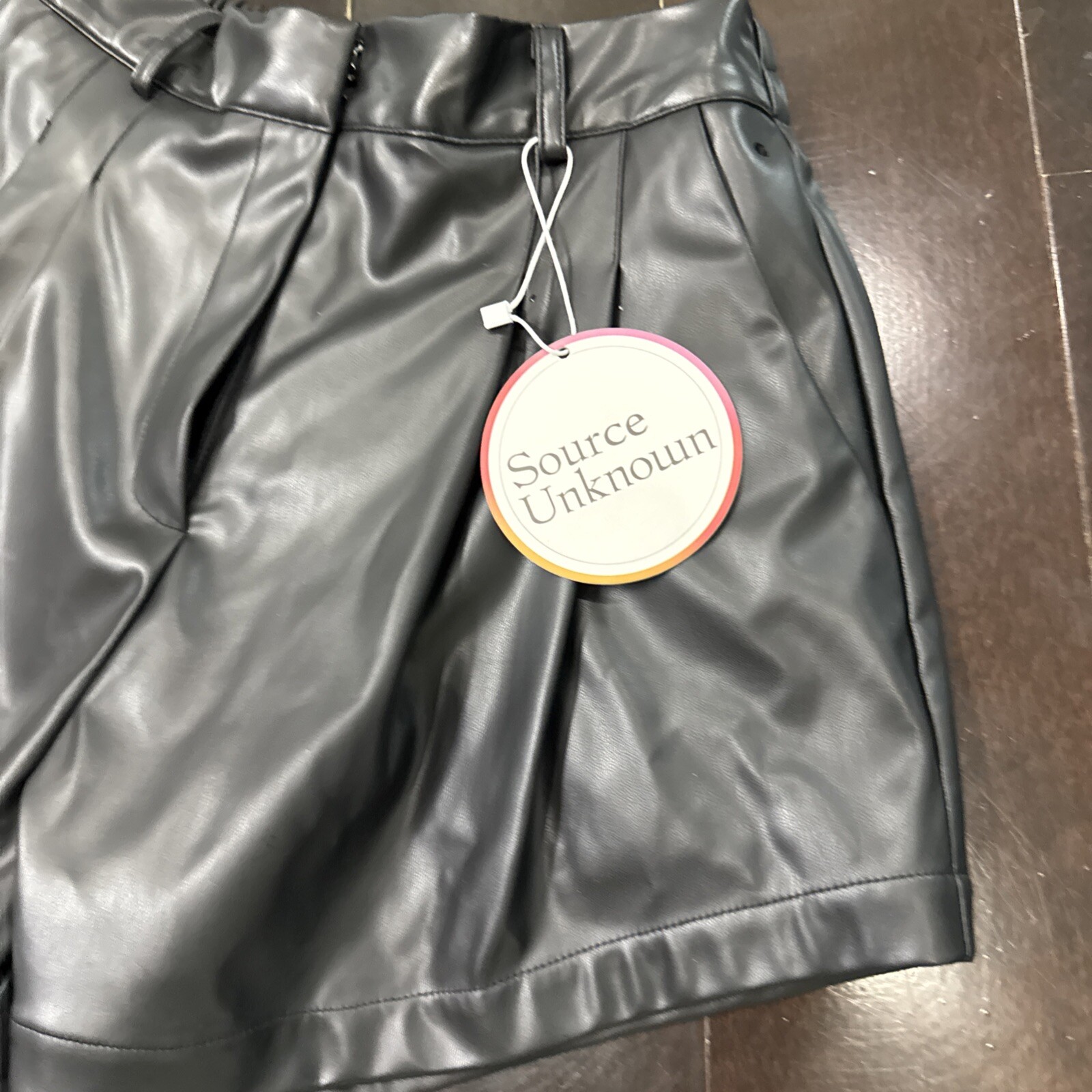 Source Unknown New With Tag Giacca High Rise Angled Leather Shorts Black S/M