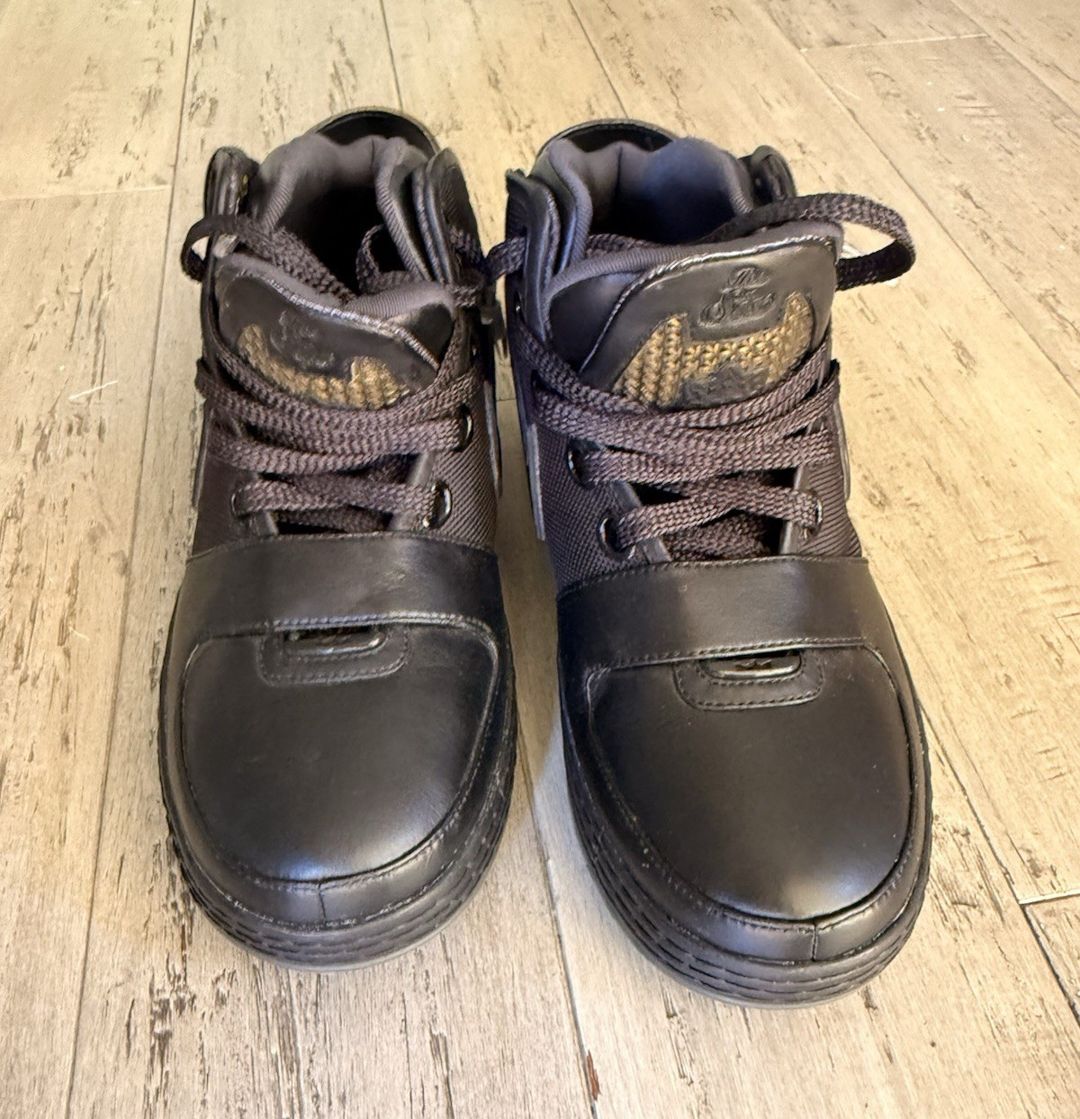 RARE promo sample: Nike Zoom LeBron Size 8 Black Leather Worn Once