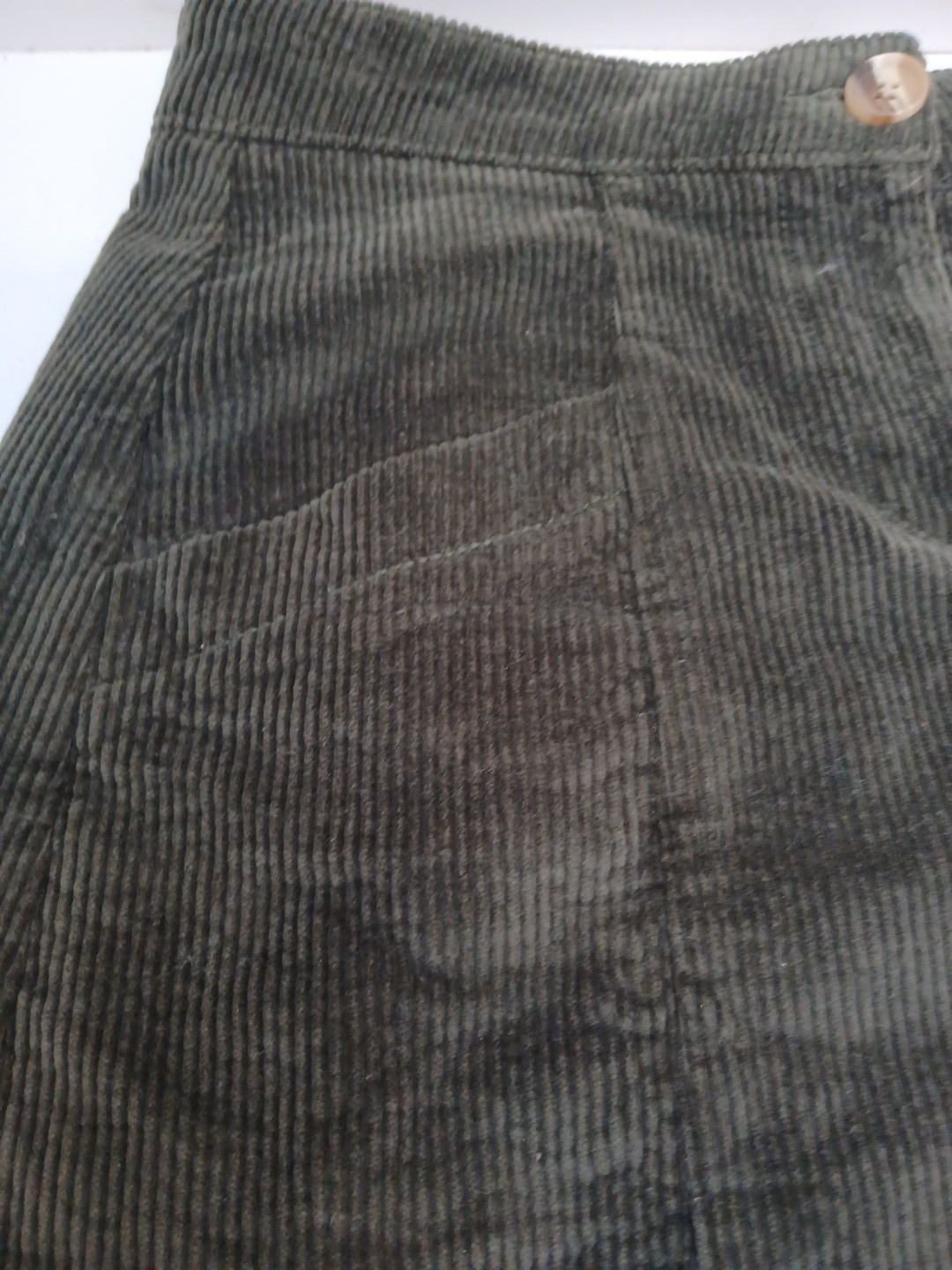 Crew Clothing Chunky Corduroy Skirt with Stretch Womens Size UK 8 Front Pockets.