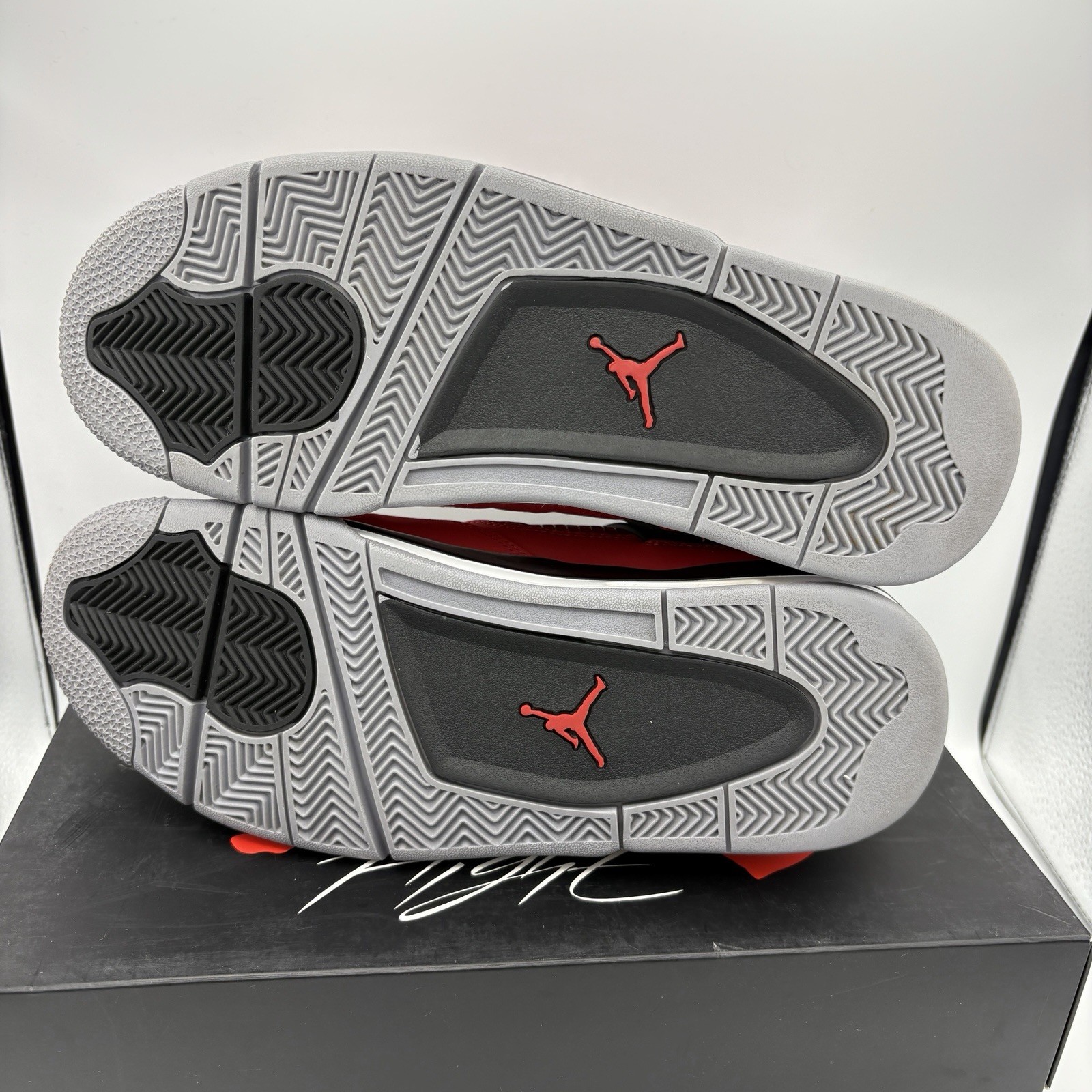 Pre-owned Size 10 – Jordan 4 Retro Toro Bravo 2013 OG (308497-603)