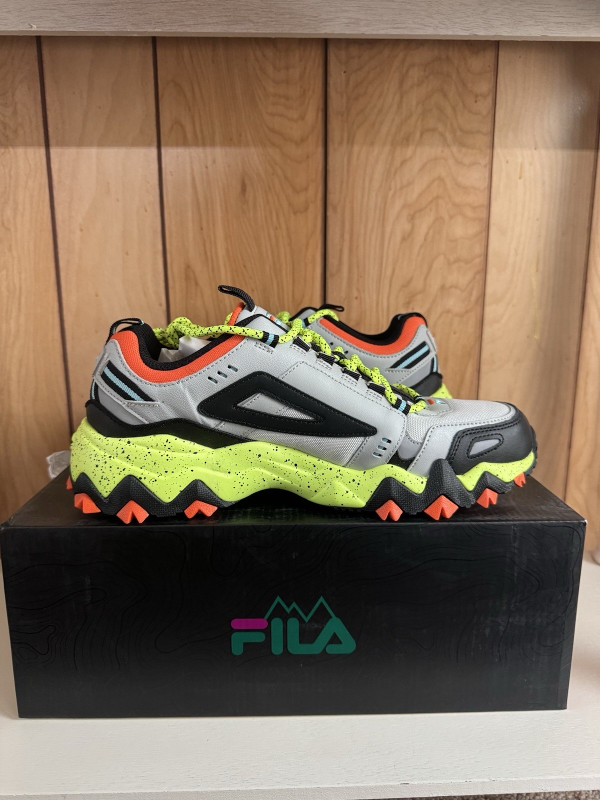 FILA Oakmont TR Gray/Black/Green/Orange Colorblock Low Top Lace-Up Sneakers