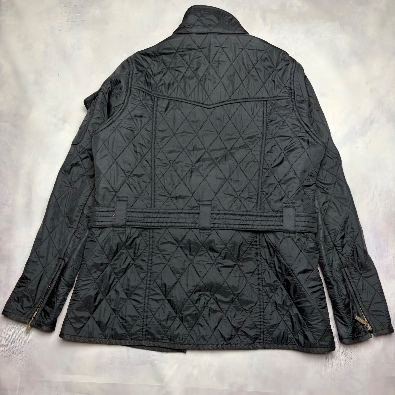 Barbour women’s jacket, size 38. Good condition, classic and timeless style.