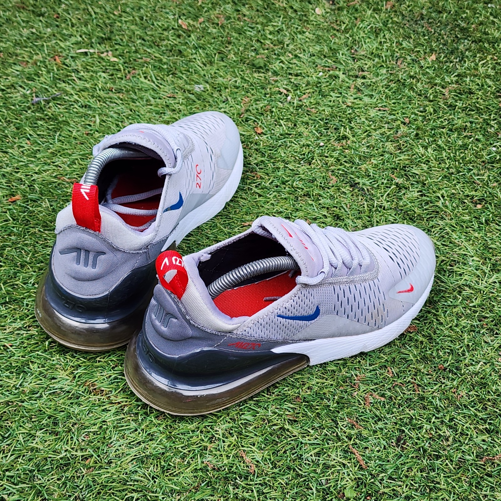 NIKE AIR MAX 270 – Mens Atheltic Shoes – SIZE 7