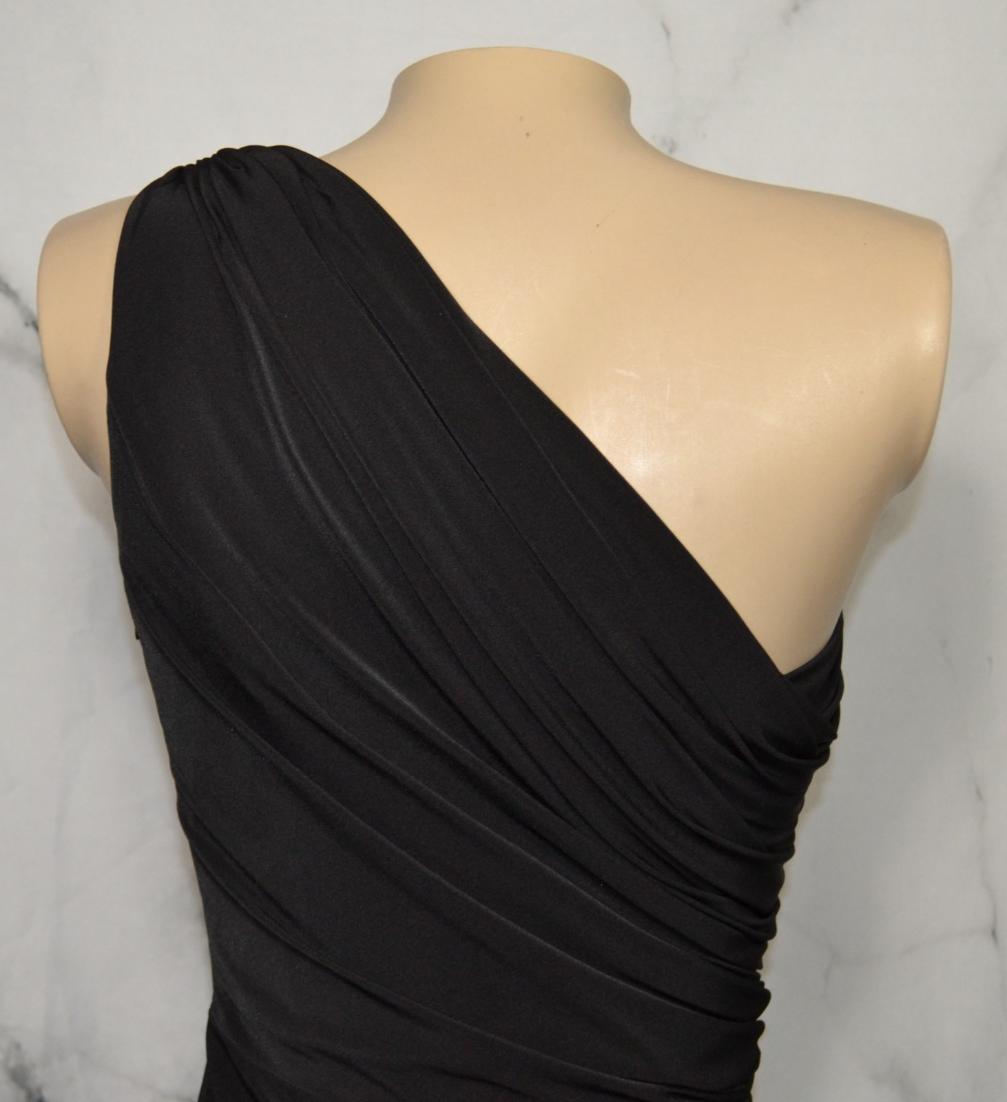 TADASHI SHOJI Black One Shoulder Draped Gathered Gown Small Side Slit Lined USA