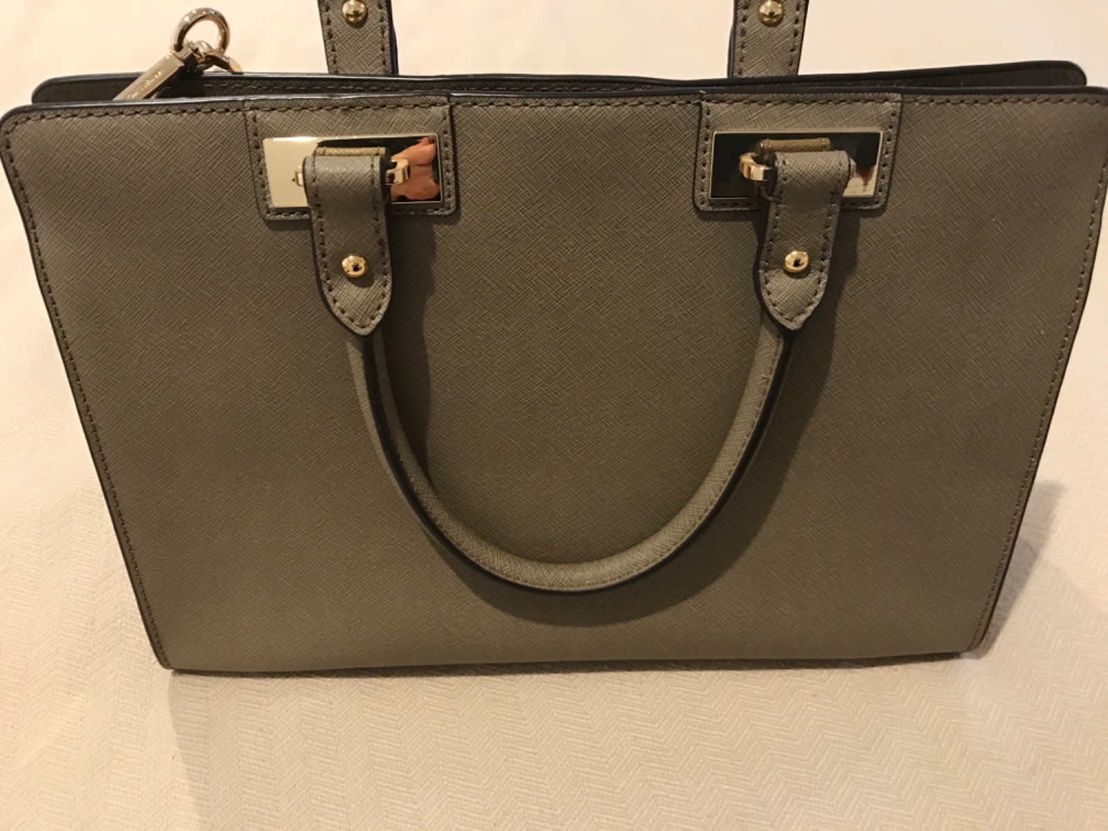 Michael Kors Saffiano Quinn Large Satchel Gold Trim