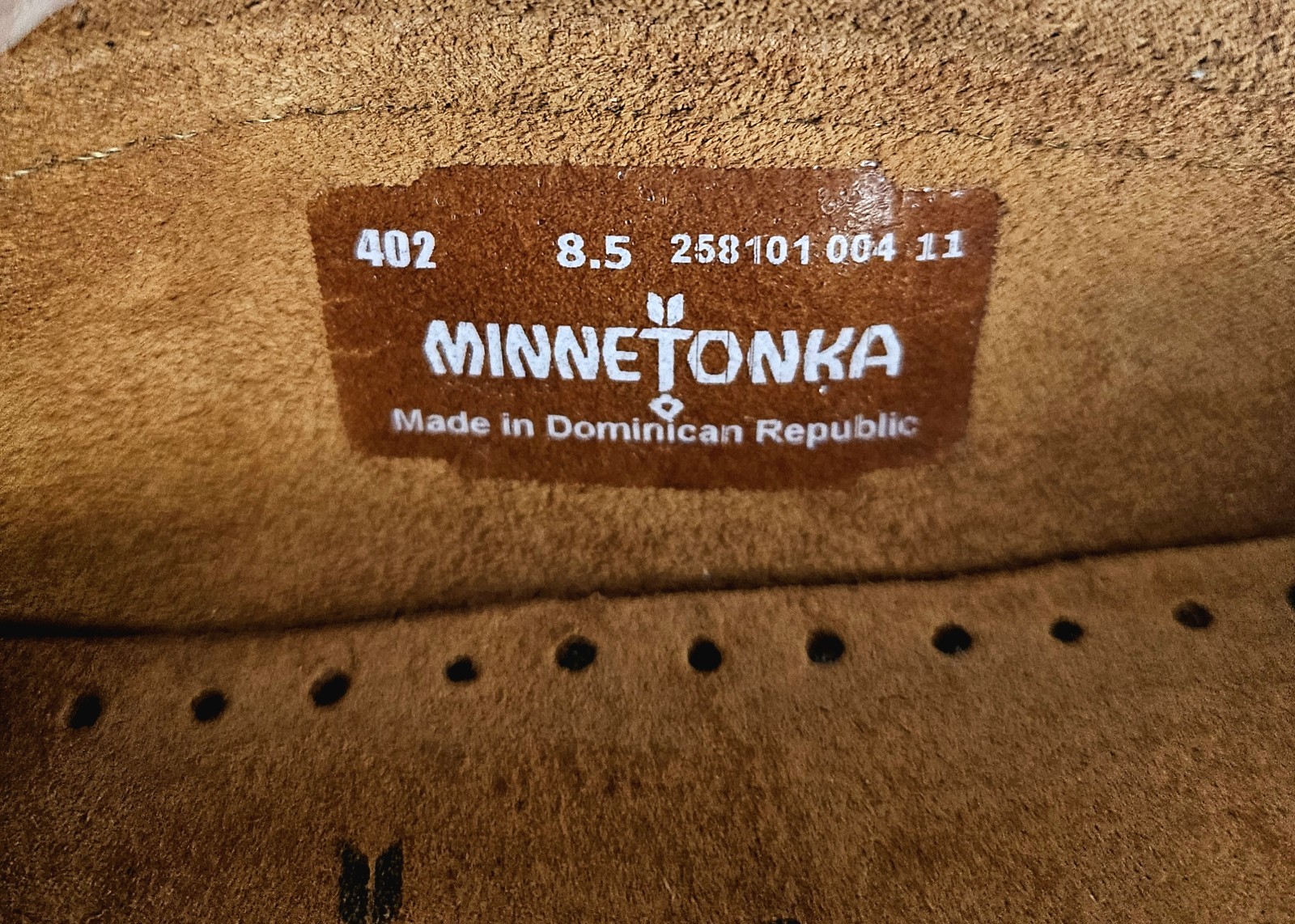 Minnetonka Moccasins Womens 8.5 Brown Suede Kilty Fringe Driving Loafer Shoes