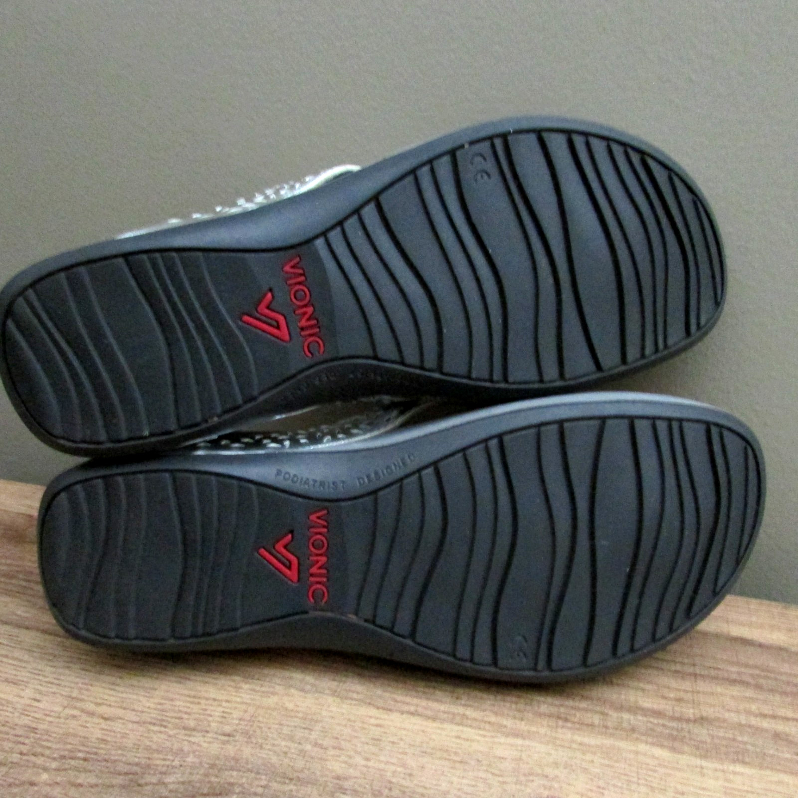 Vionic Zuma silver Platform Wedge Thong Flip Flop sandals Comfort-sz 9