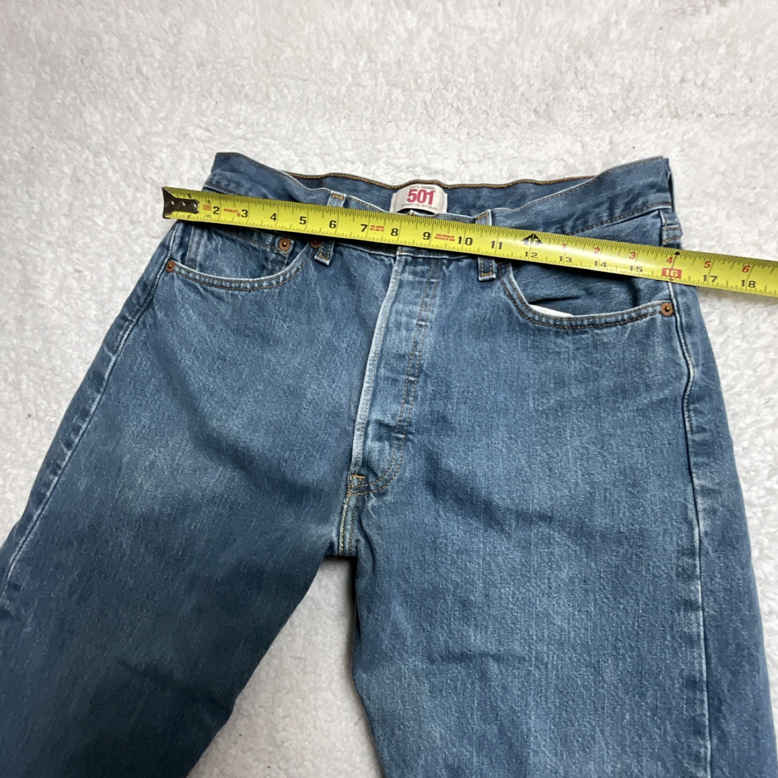 Levi’s Blue Denim Straight Jeans Button Logo 5-Pocket Design Classic