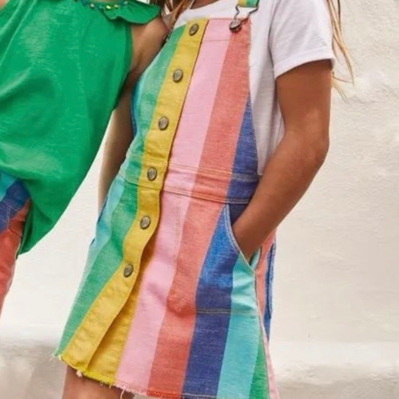 Boden Rainbow Denim Little Girls Overall Dress NWT Button Front Pockets Summer