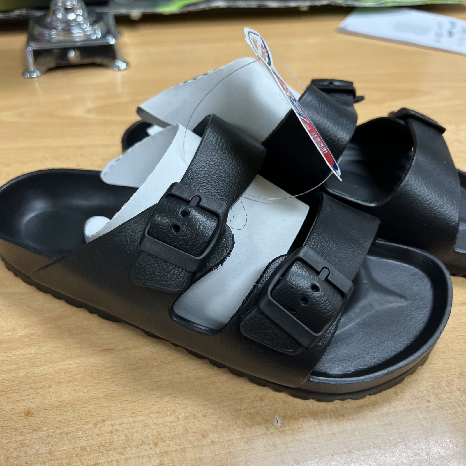 Red Apple Unisex Sandal pick your size 36-37-38-39 or 40 FAST USA SHIPPING