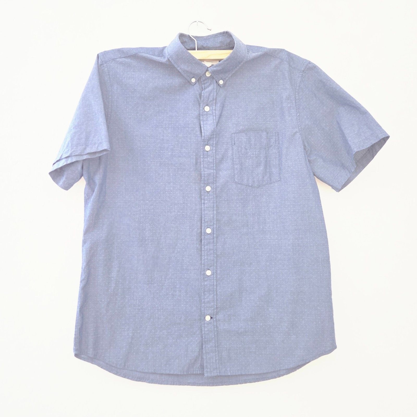 GAP Standard Fit Men’s Large Button Down Shirt Classic Casual Cotton Top