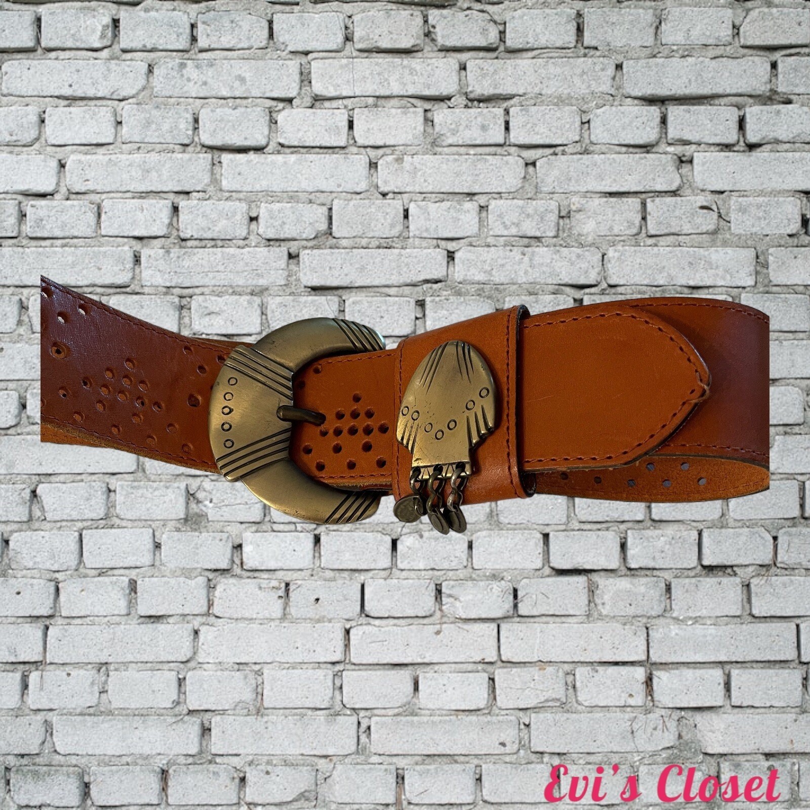 UNIQUE WOMEN’S VINTAGE PERFORATED DESIGN LEATHER BELT SIZE 32″ Check Description
