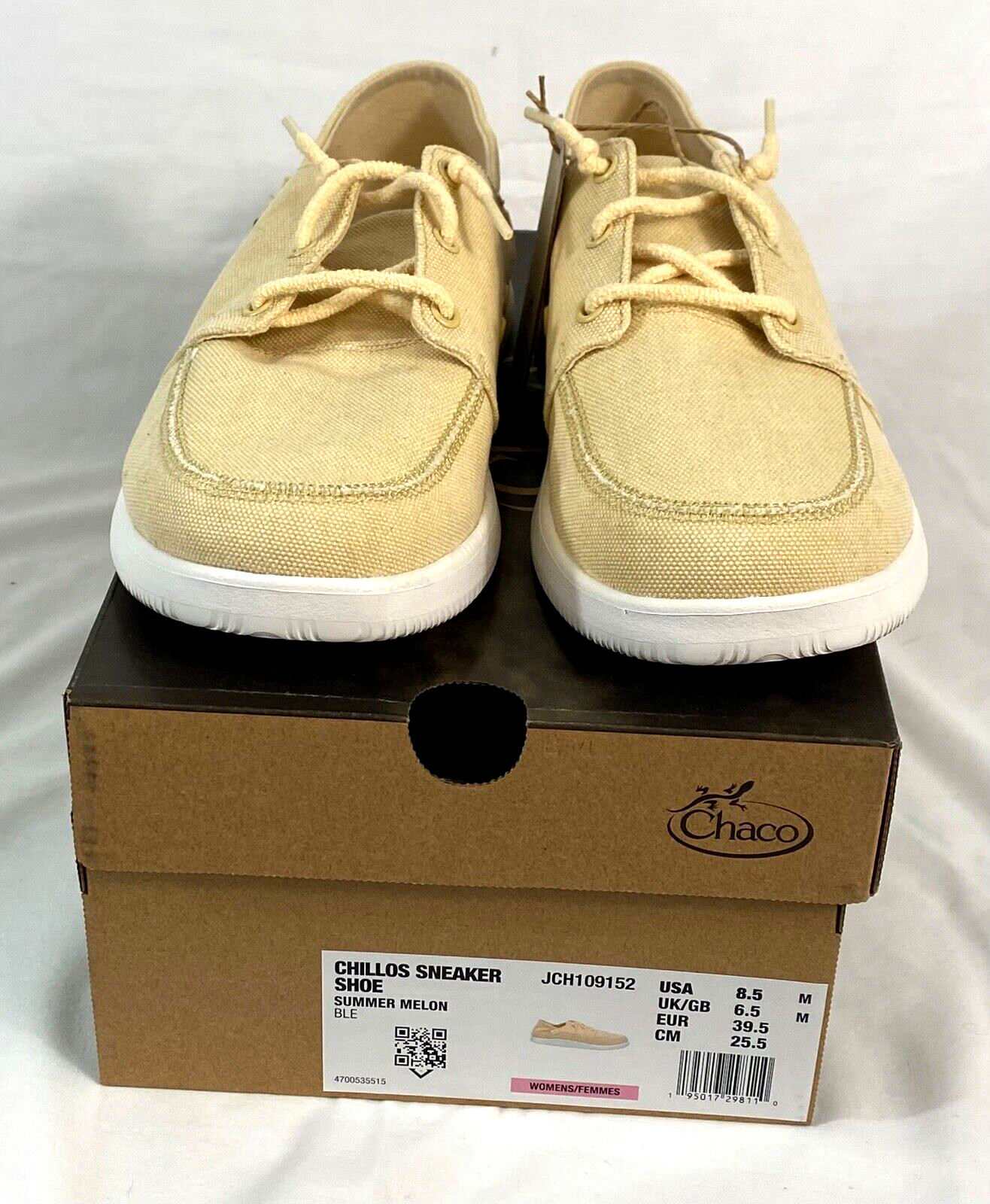 women’s Chaco Chillos sneakers size 8.5 melon lace up padded canvas upper