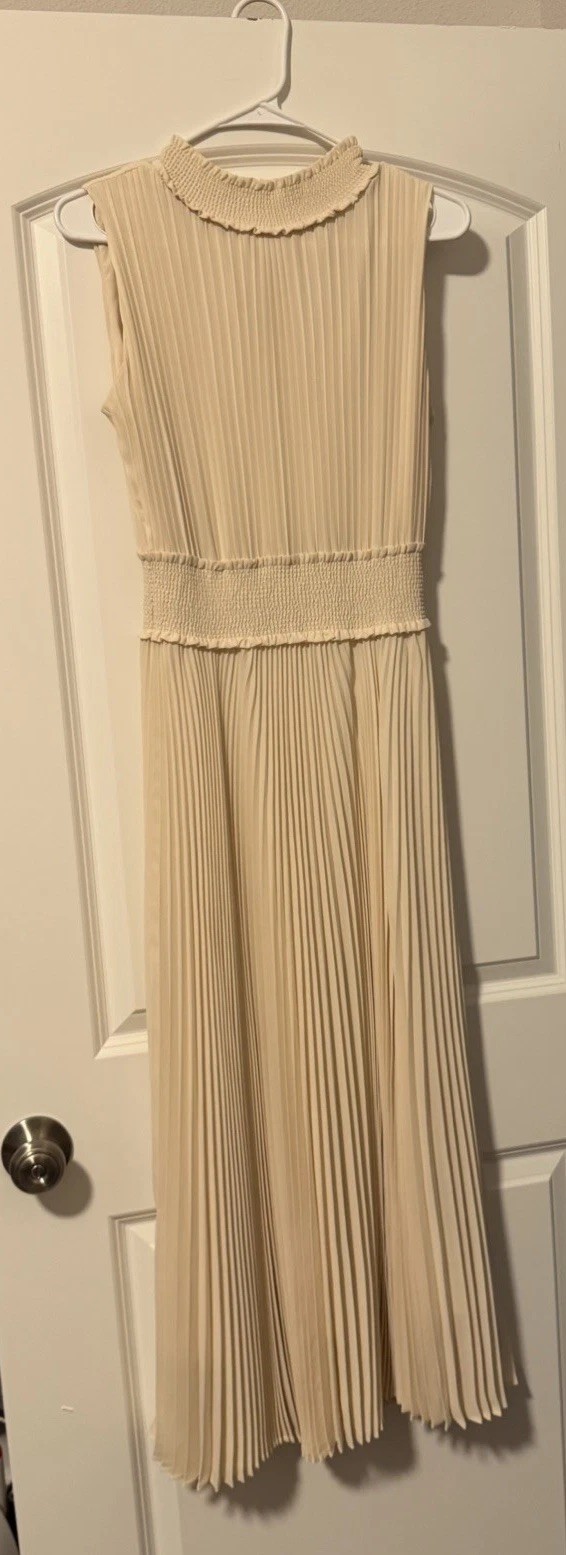 Women’s Nanette Lepore Sleeveless cream Dress Size 8 Used Once
