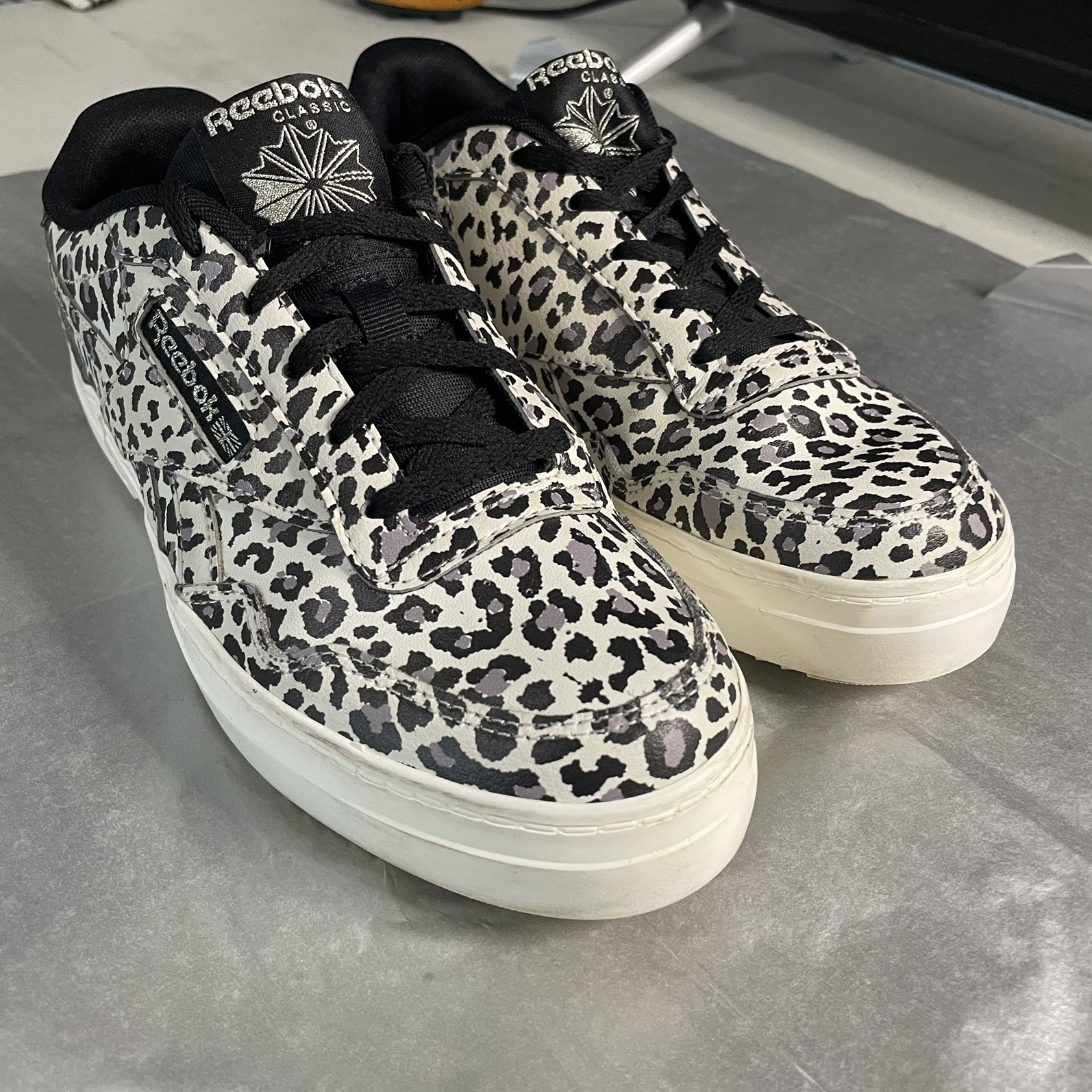 Reebok Classic Club C 85 Women’s Leopard Animal Print Low Top Lace Up Sneakers