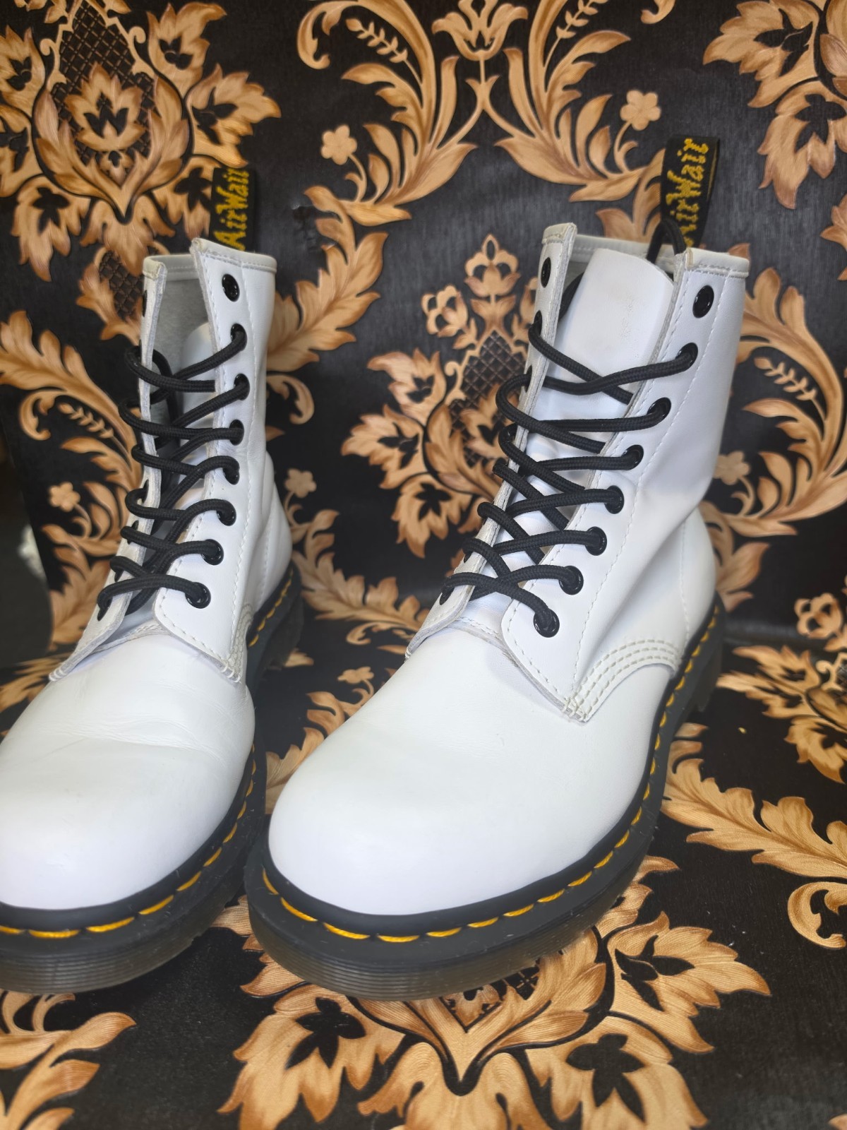 Dr. Martens 1460 White Smooth Leather 8 Eye Boots Size 7 Lace Up Combat
