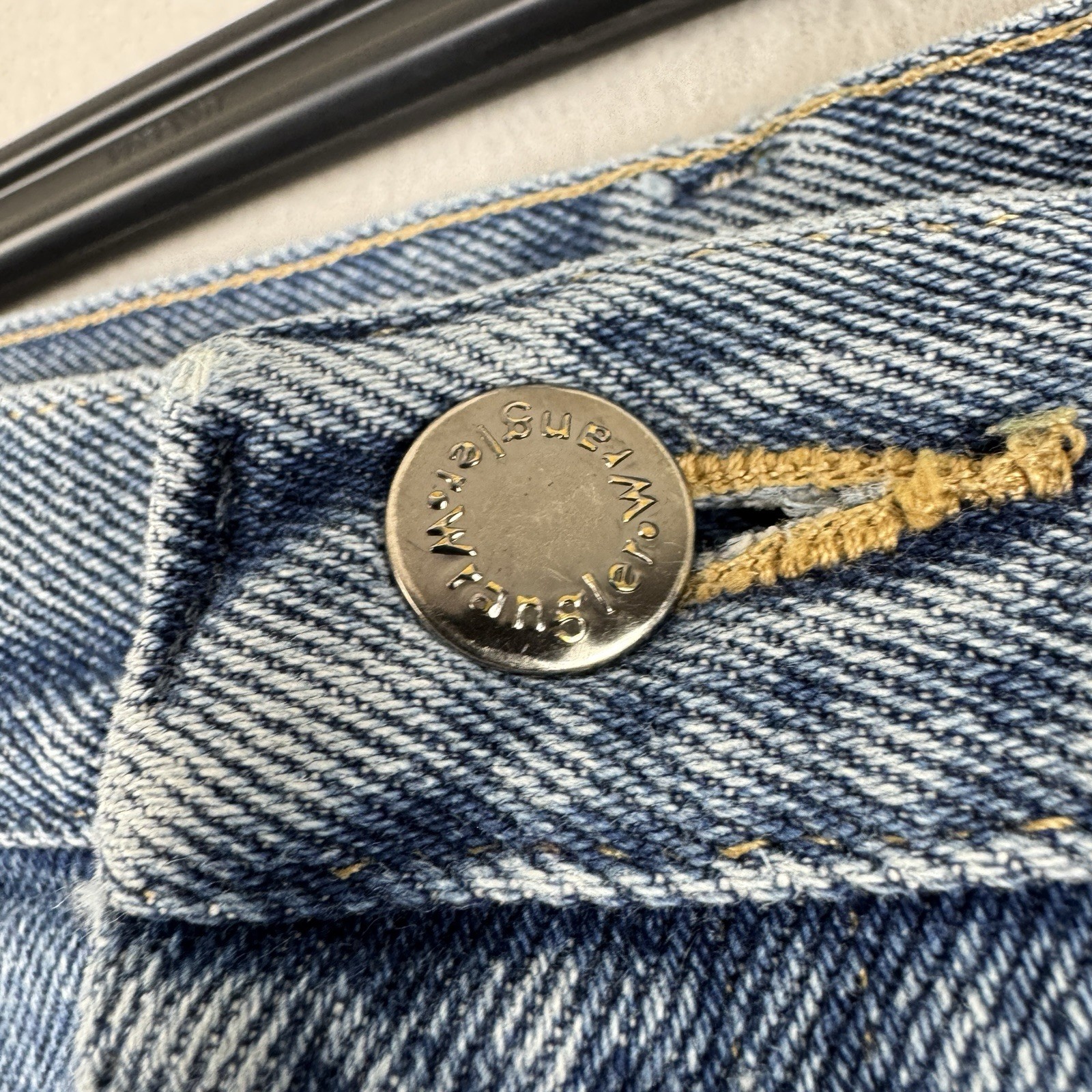 Vintage Wrangler Jeans Men’s 46 x 30 tag (46 x 28 actual) 100% Cotton