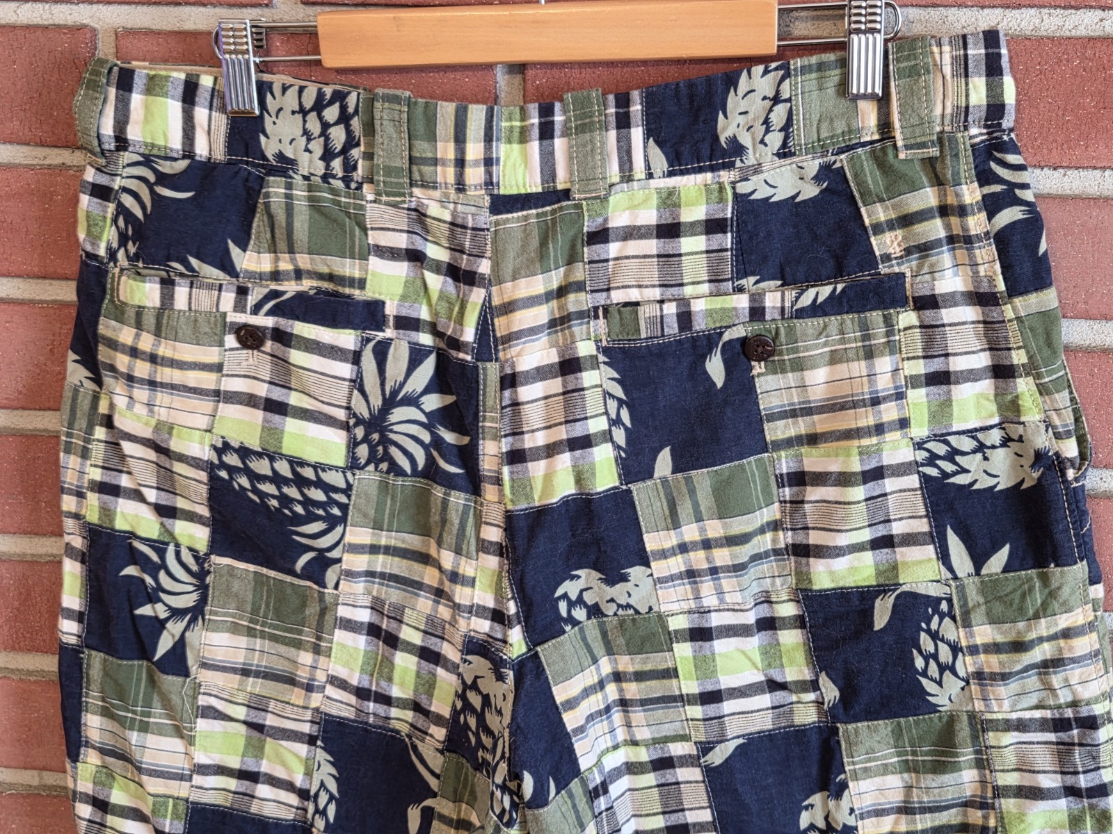 IZOD Madras Zipper Fly Cotton Mens Shorts Size 36 Green Blue Made in India EUC