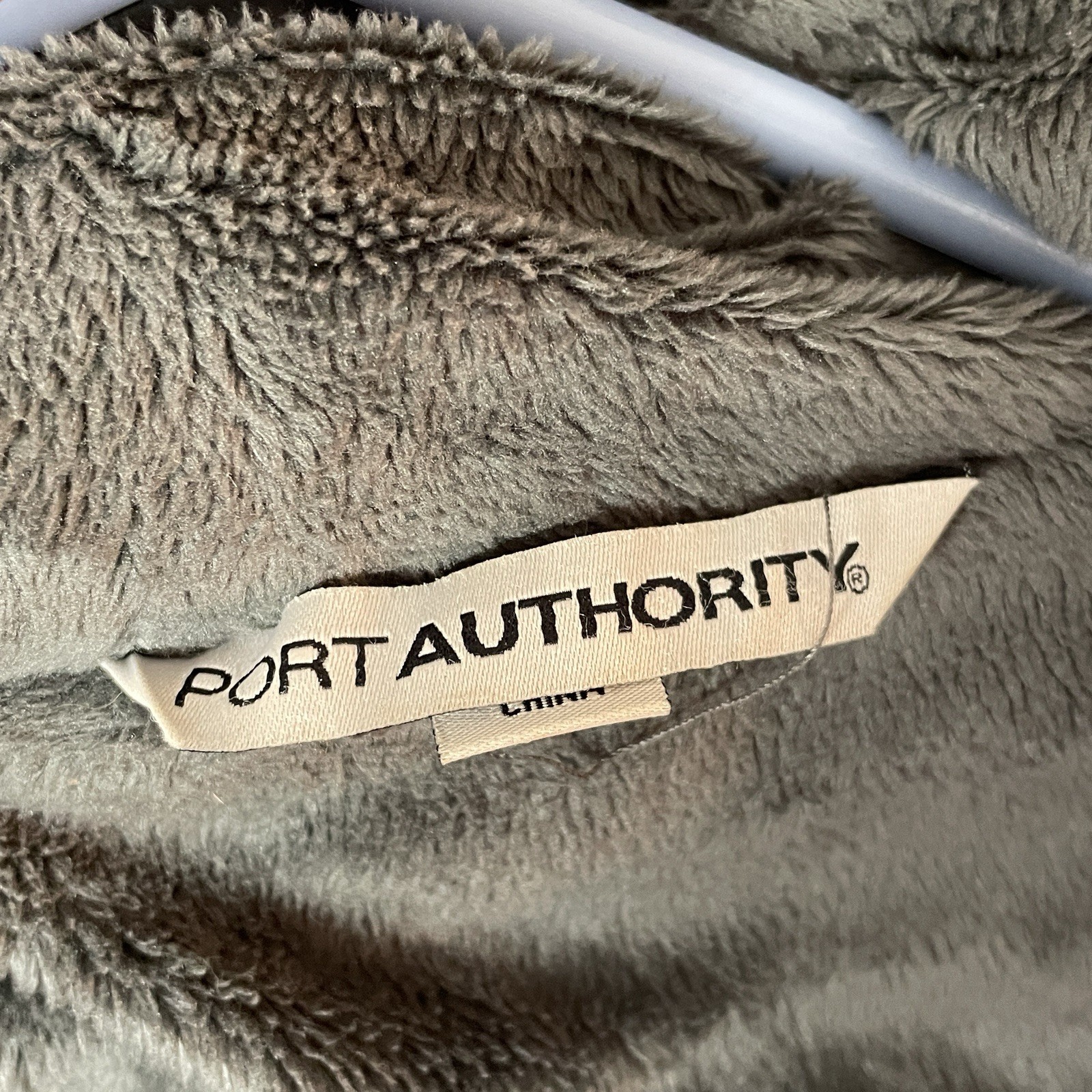 Port Authority Jacket Womens Medium Soft Shell Full Zip Faux Fur Lining Hooded